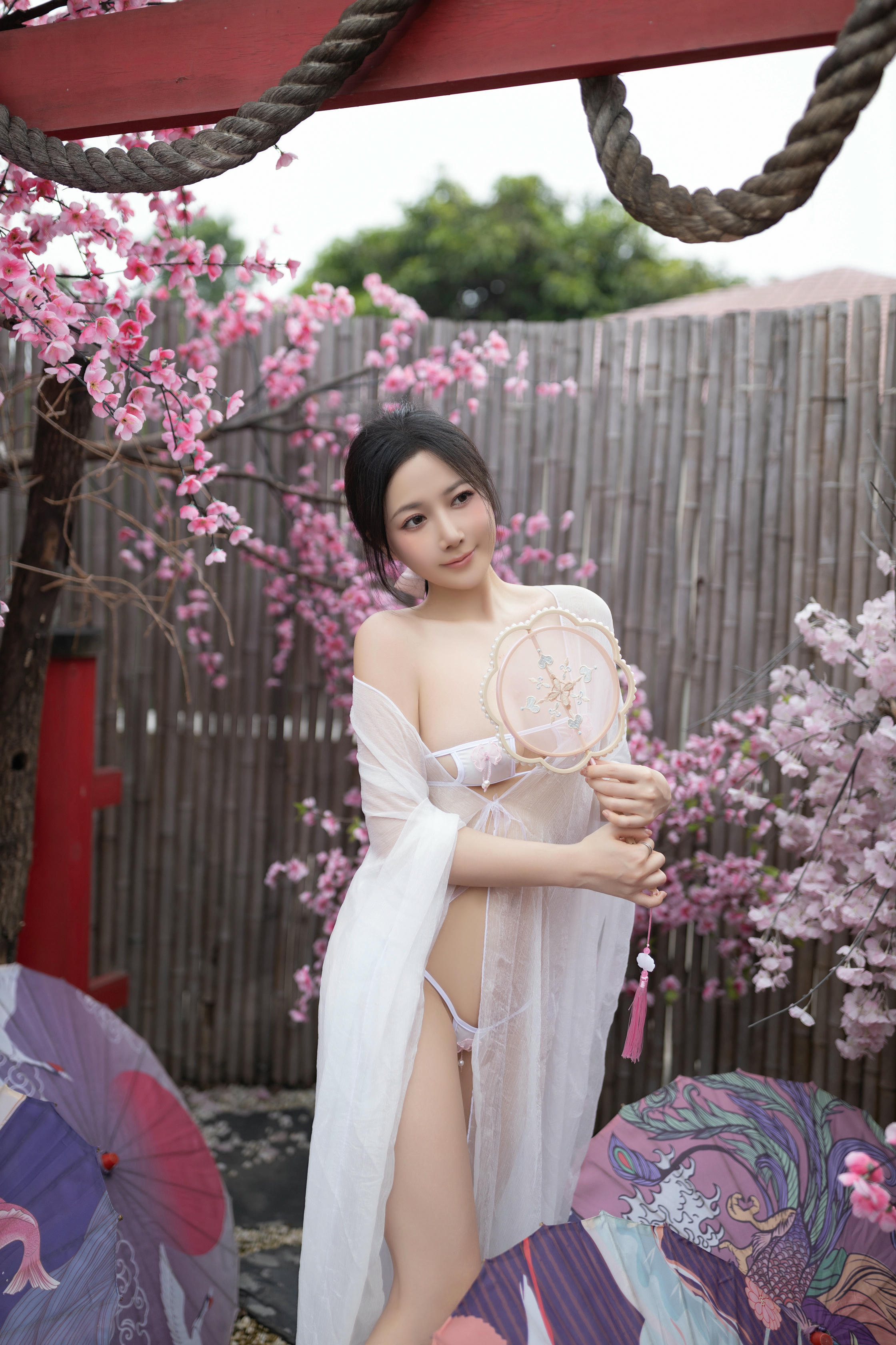 鱼子酱Fish NO.037 内购无水印 花想容写真 [120P／1.44GB]_第1集