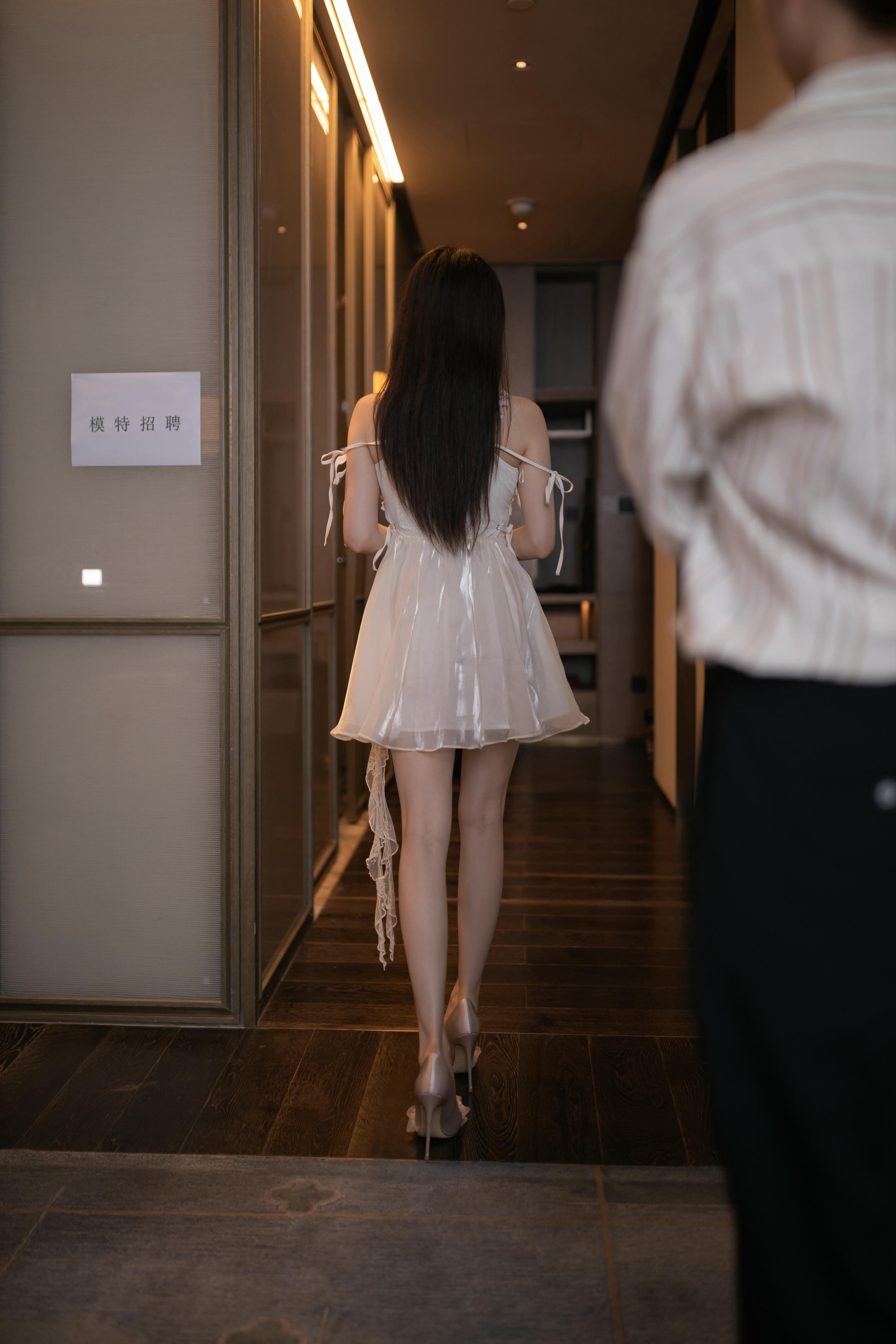 鱼子酱Fish NO.059 内购无水印 奶液喷射 模特招聘 [130P 1.66GB]_第2集