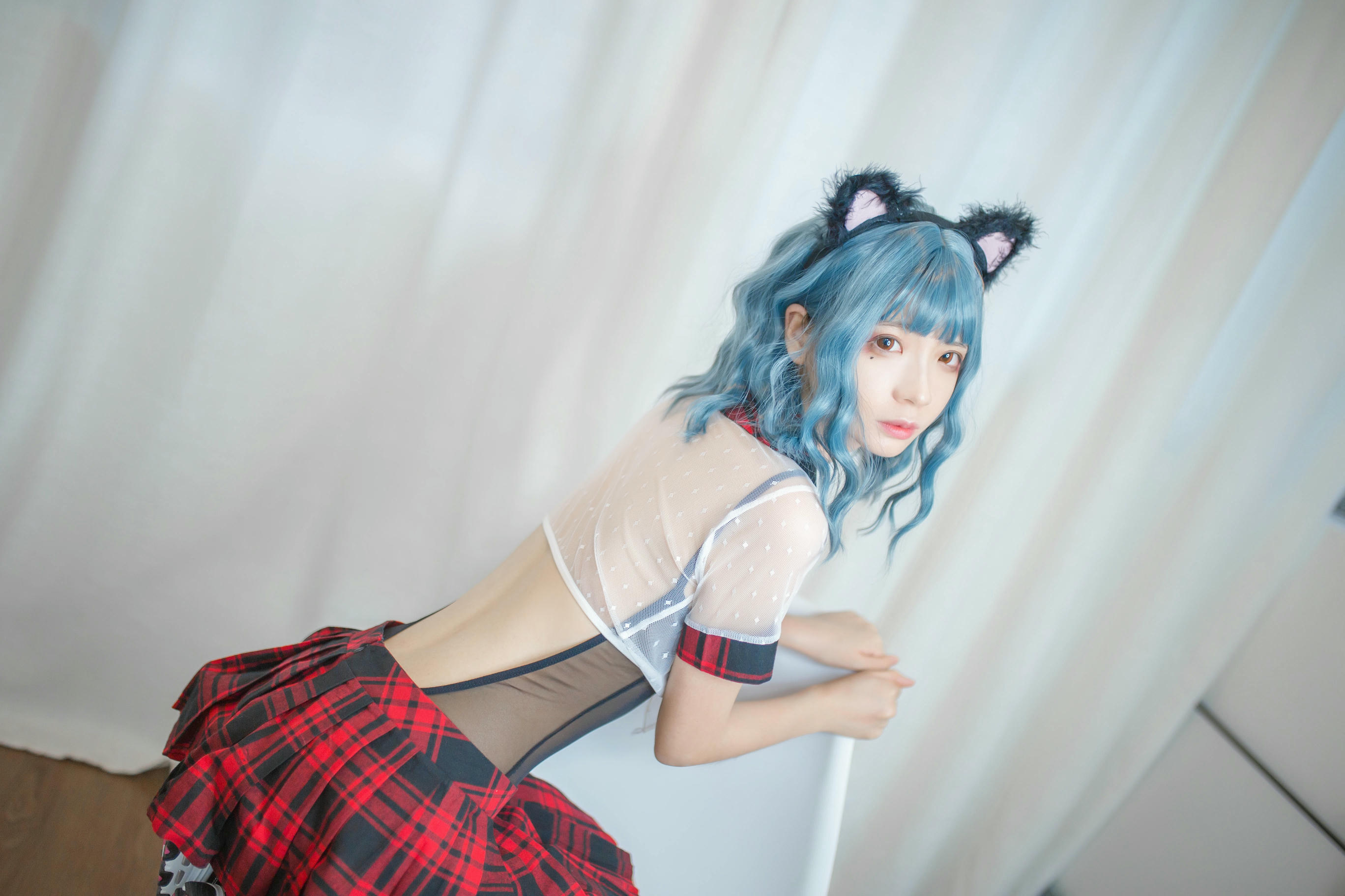 疯猫ss NO.136 蓝发 [26P 122M]_第2集
