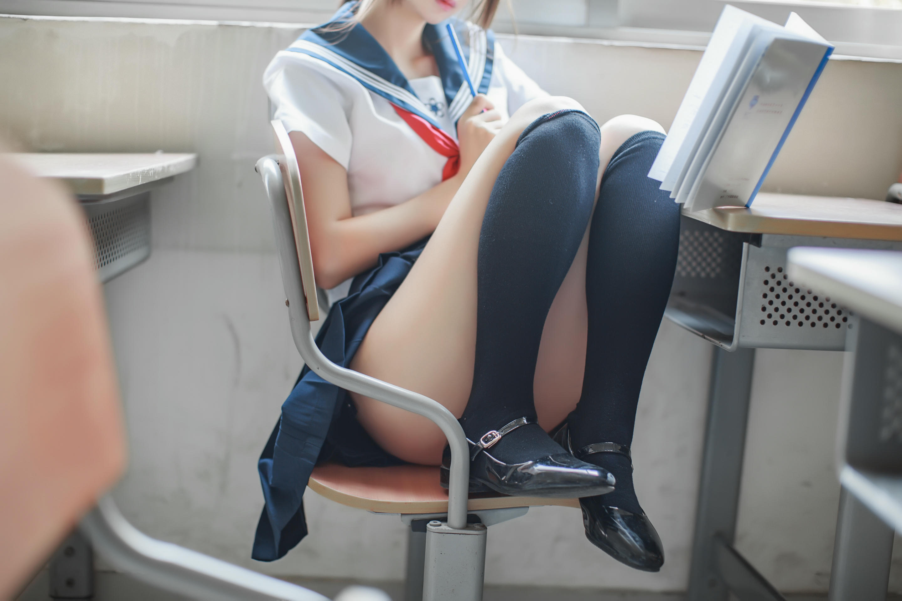 疯猫ss NO.014 同桌的水手服 [41P-464MB]_第1集