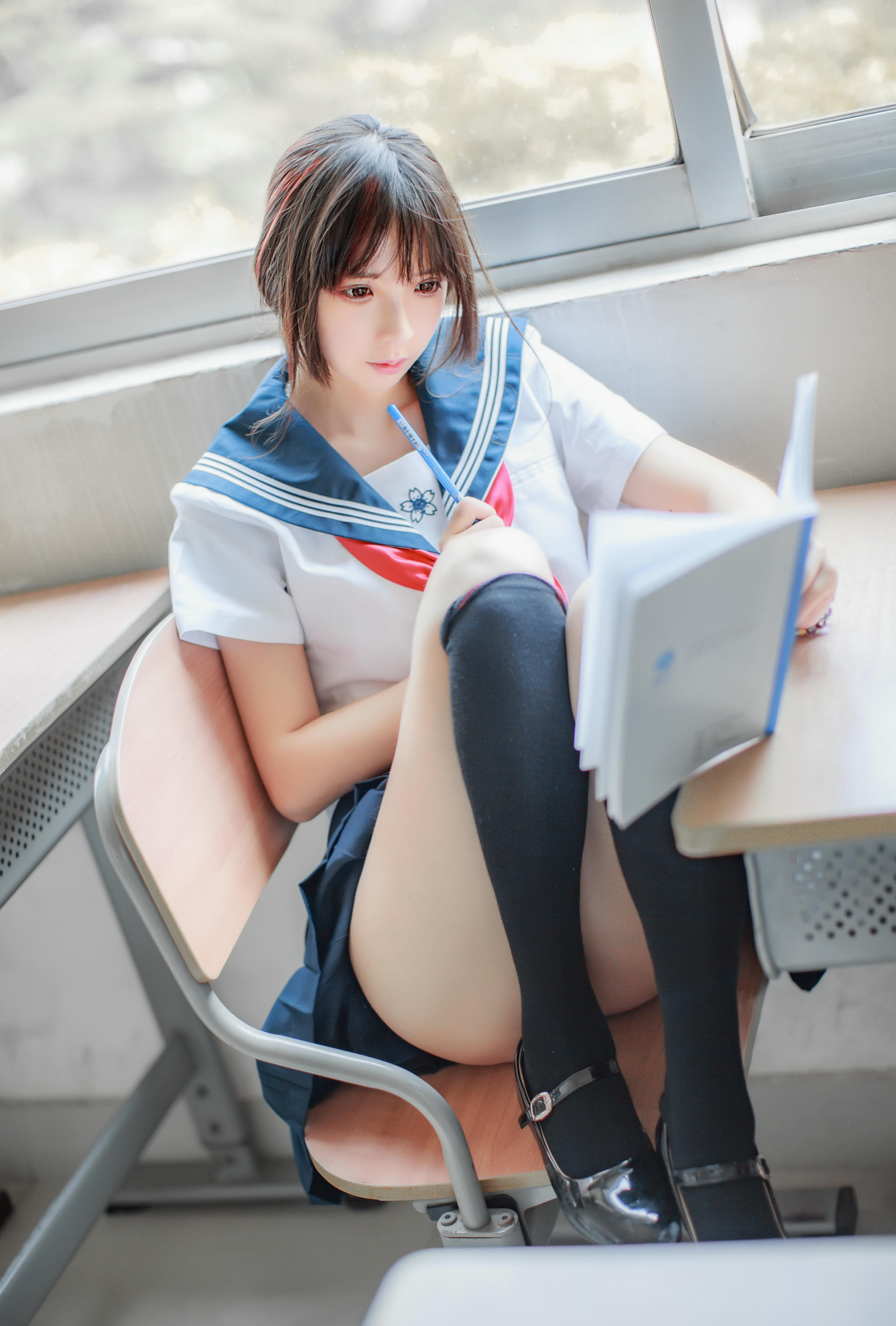 疯猫ss NO.014 同桌的水手服 [41P-464MB]_第1集