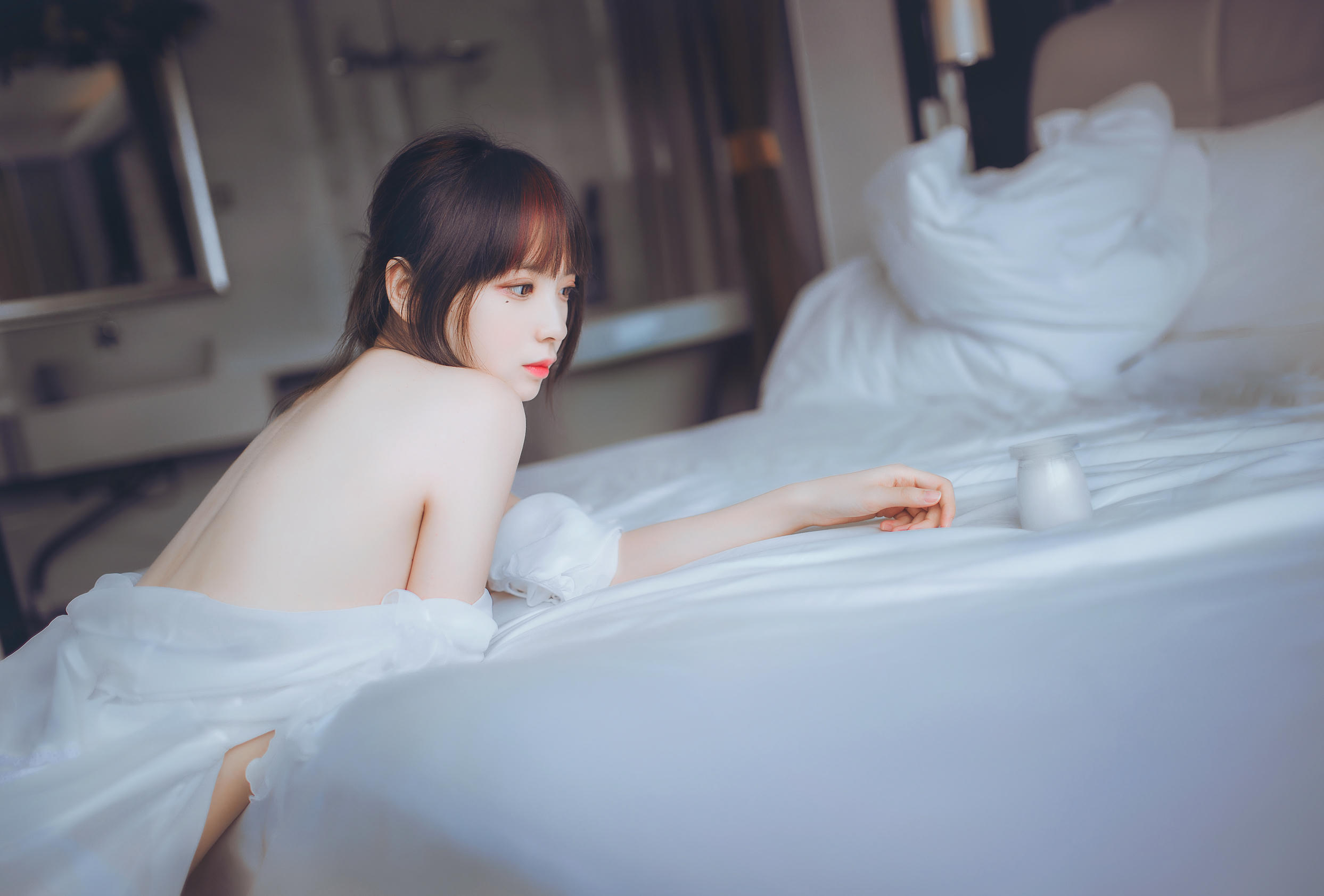 疯猫ss NO.002 白色睡衣 [24P-182MB]_第1集