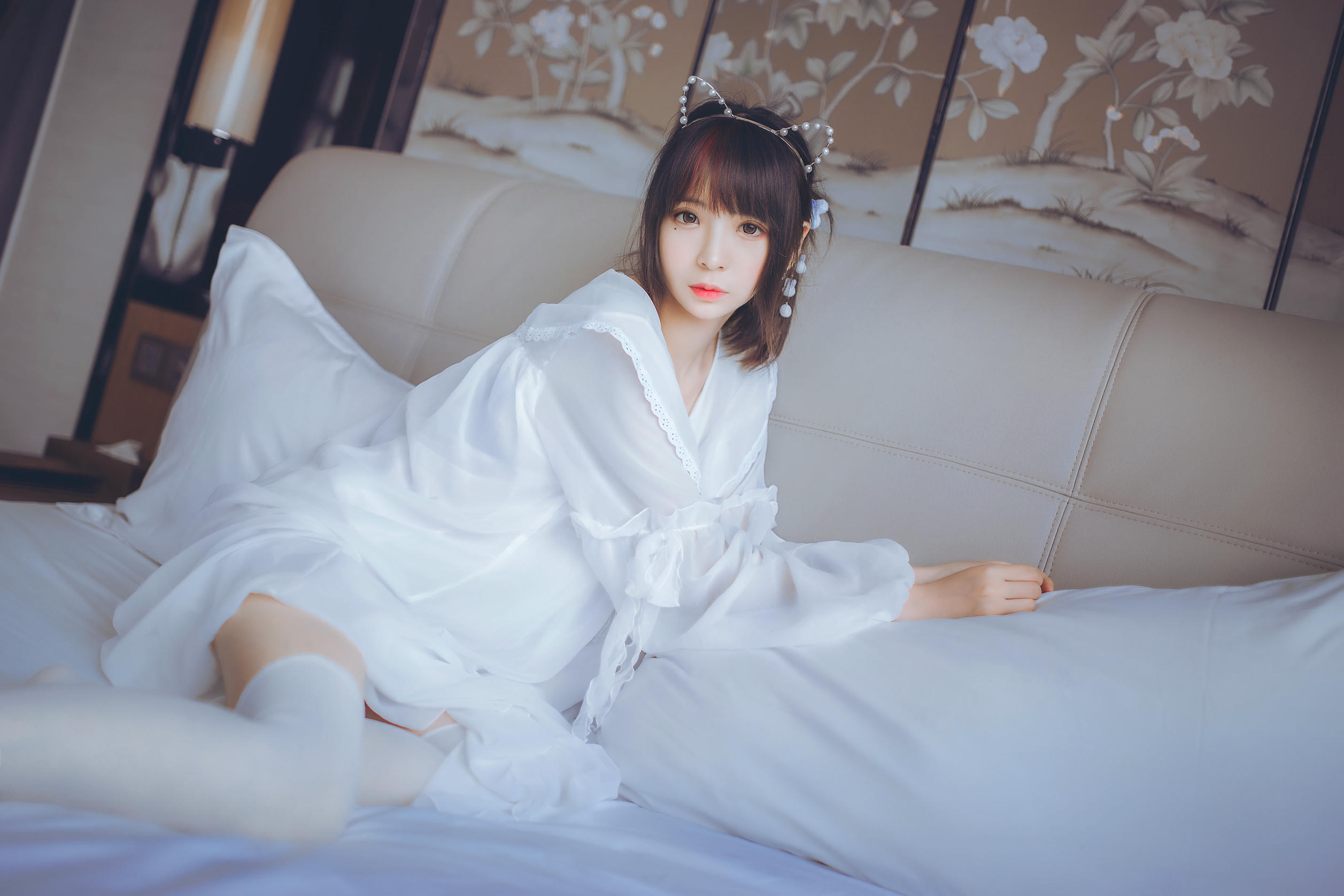疯猫ss NO.002 白色睡衣 [24P-182MB]_第1集