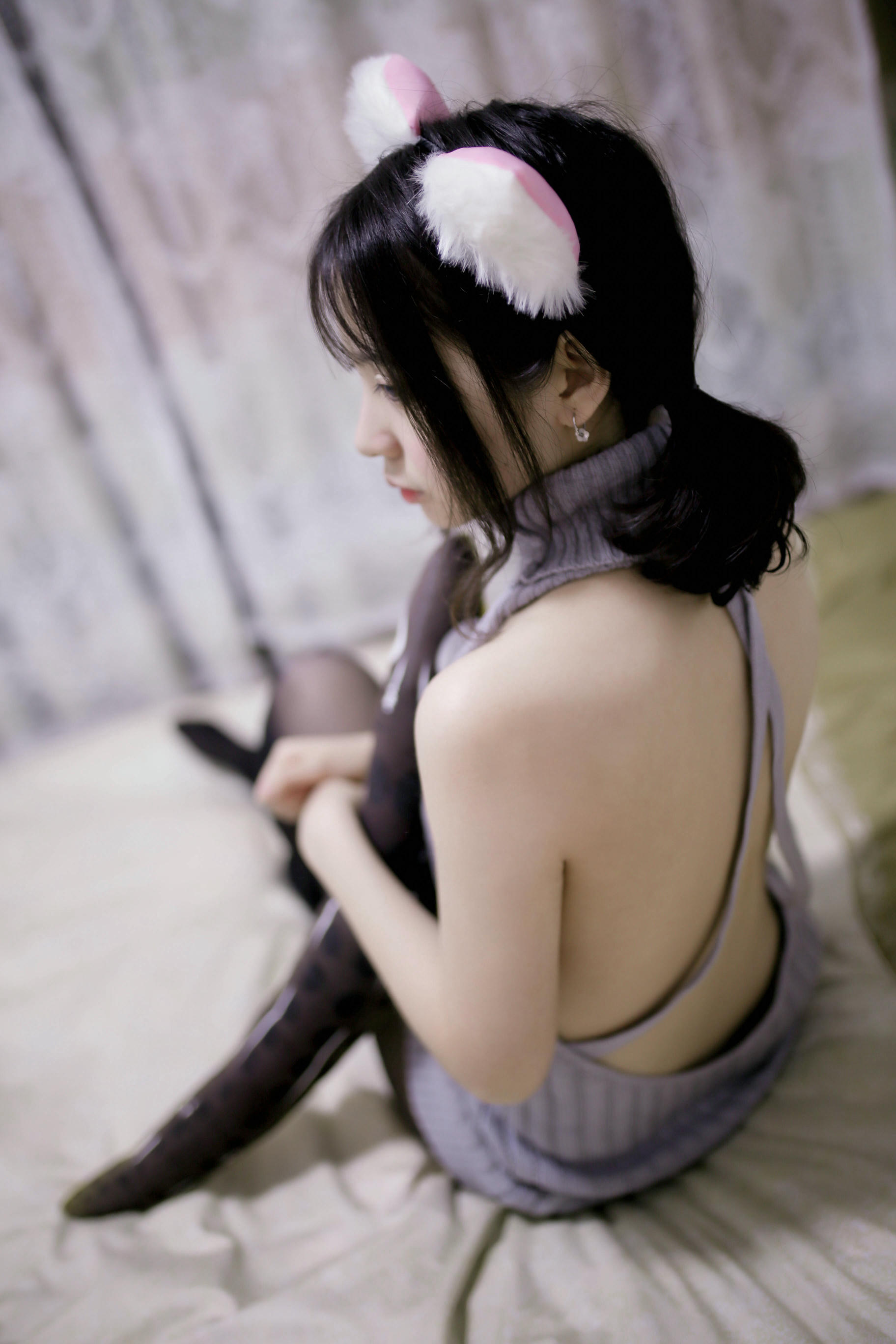 疯猫ss NO.022 露背毛衣 [16P-67MB]_第1集
