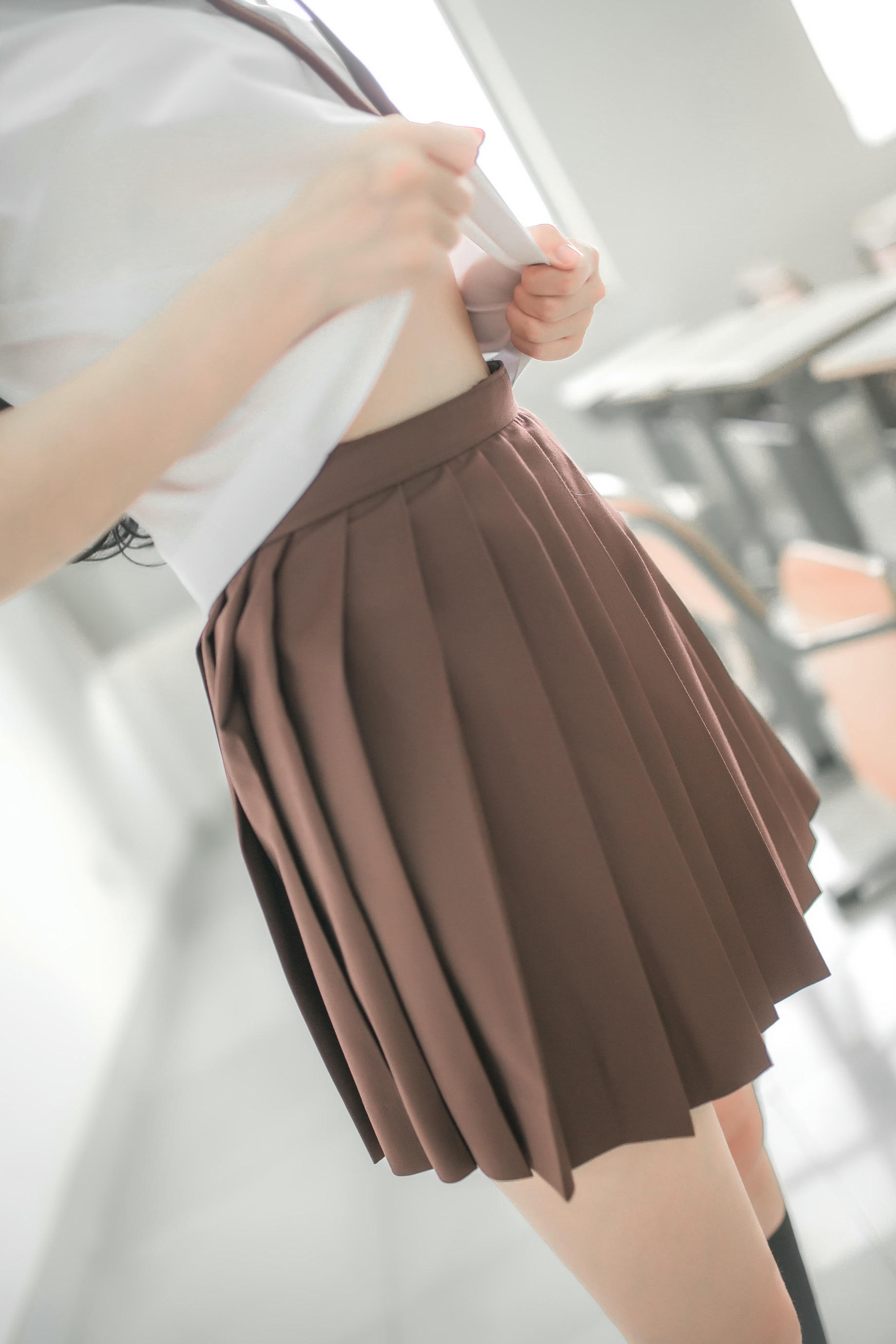 疯猫ss NO.050 棕裙 [22P-30MB]_第1集