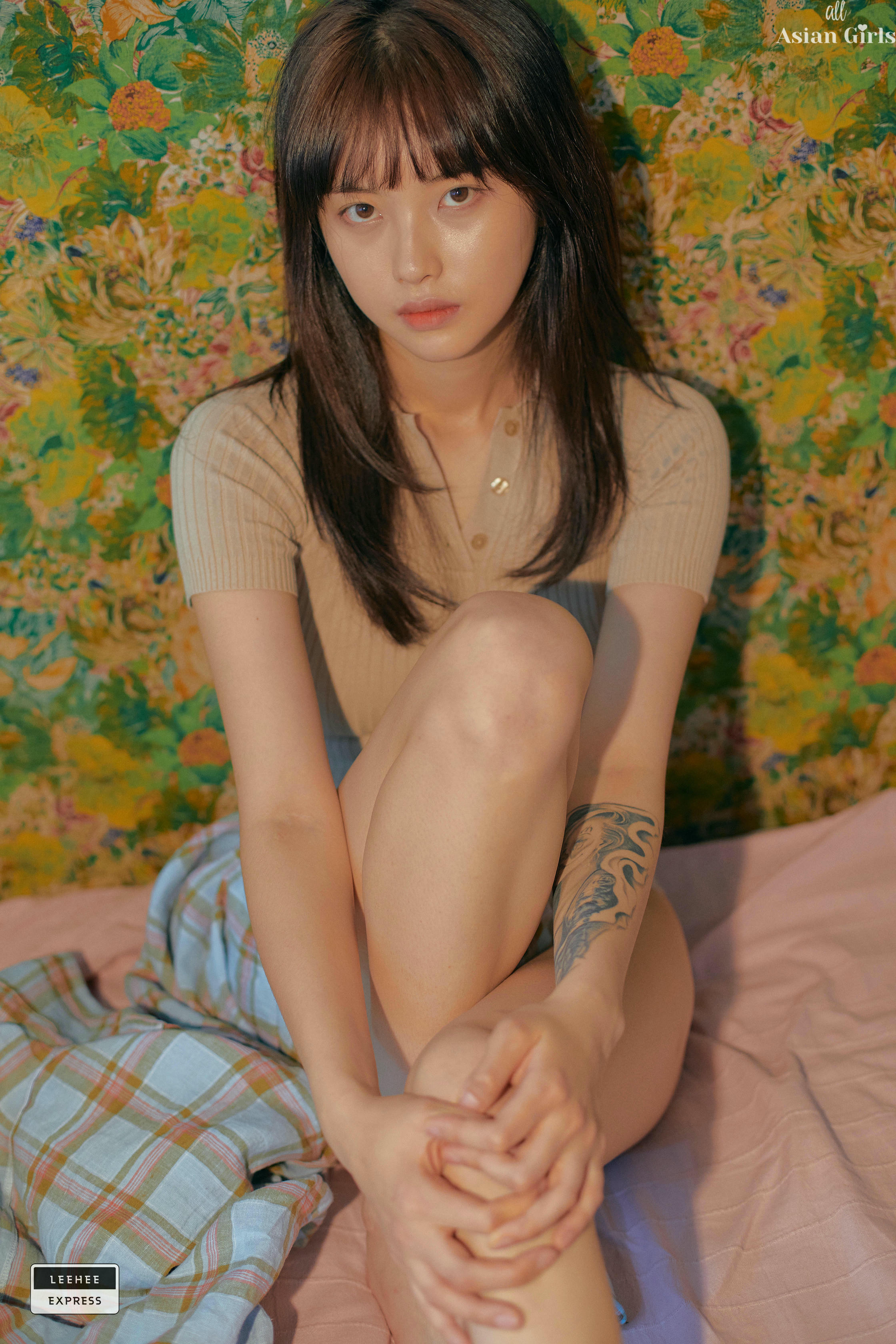 150_LEEHEE EXPRESS -  LEBE-026B GMS [48P 472MB]_第2集