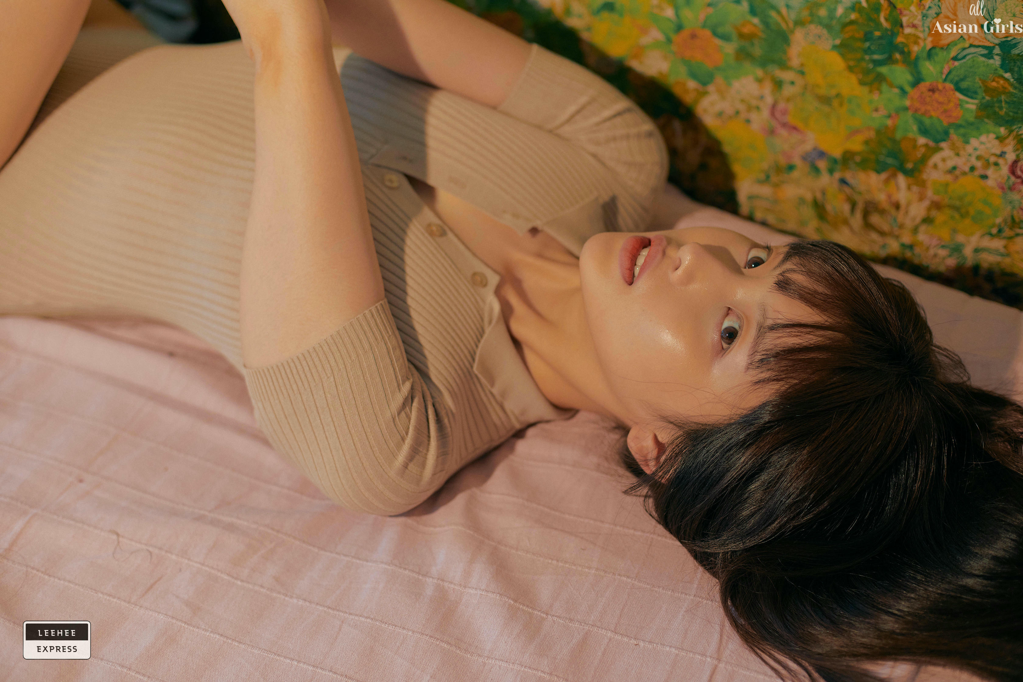 150_LEEHEE EXPRESS -  LEBE-026B GMS [48P 472MB]_第2集