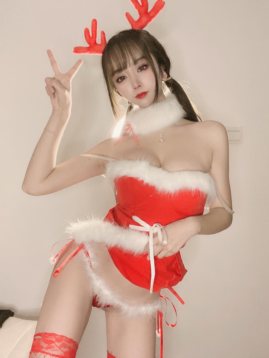 过期米线线喵 NO.109 圣诞特辑 [39P1V-428MB]_第2集