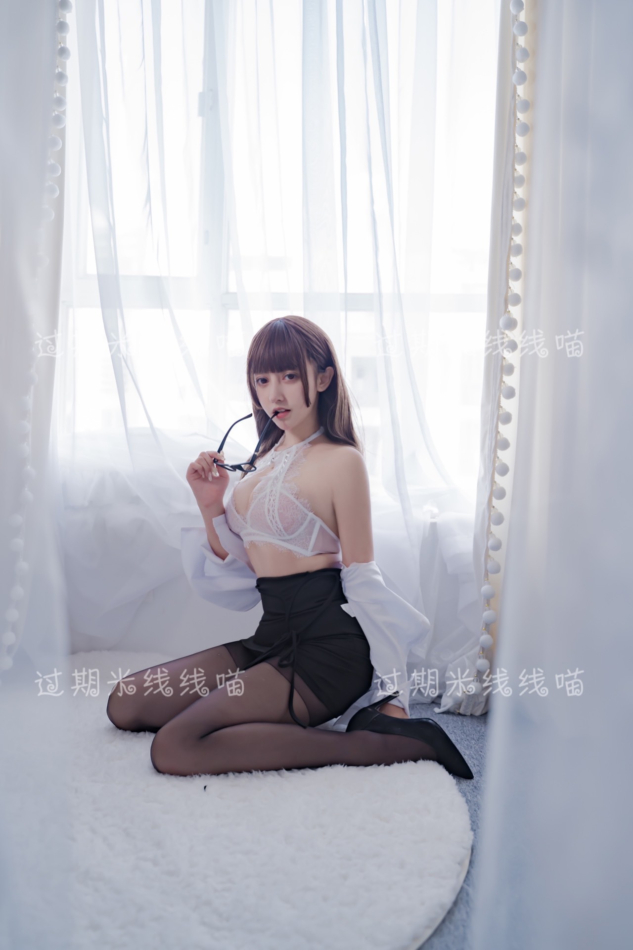 过期米线线喵 NO.130 情欲OL装_第1集