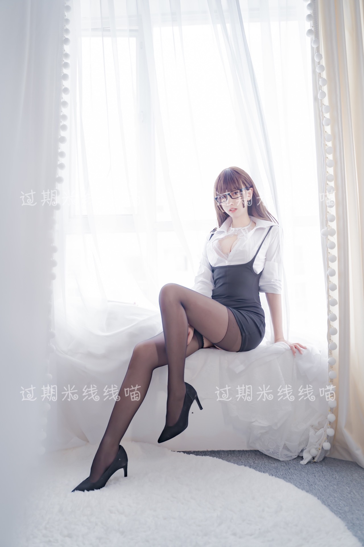 过期米线线喵 NO.130 情欲OL装_第2集