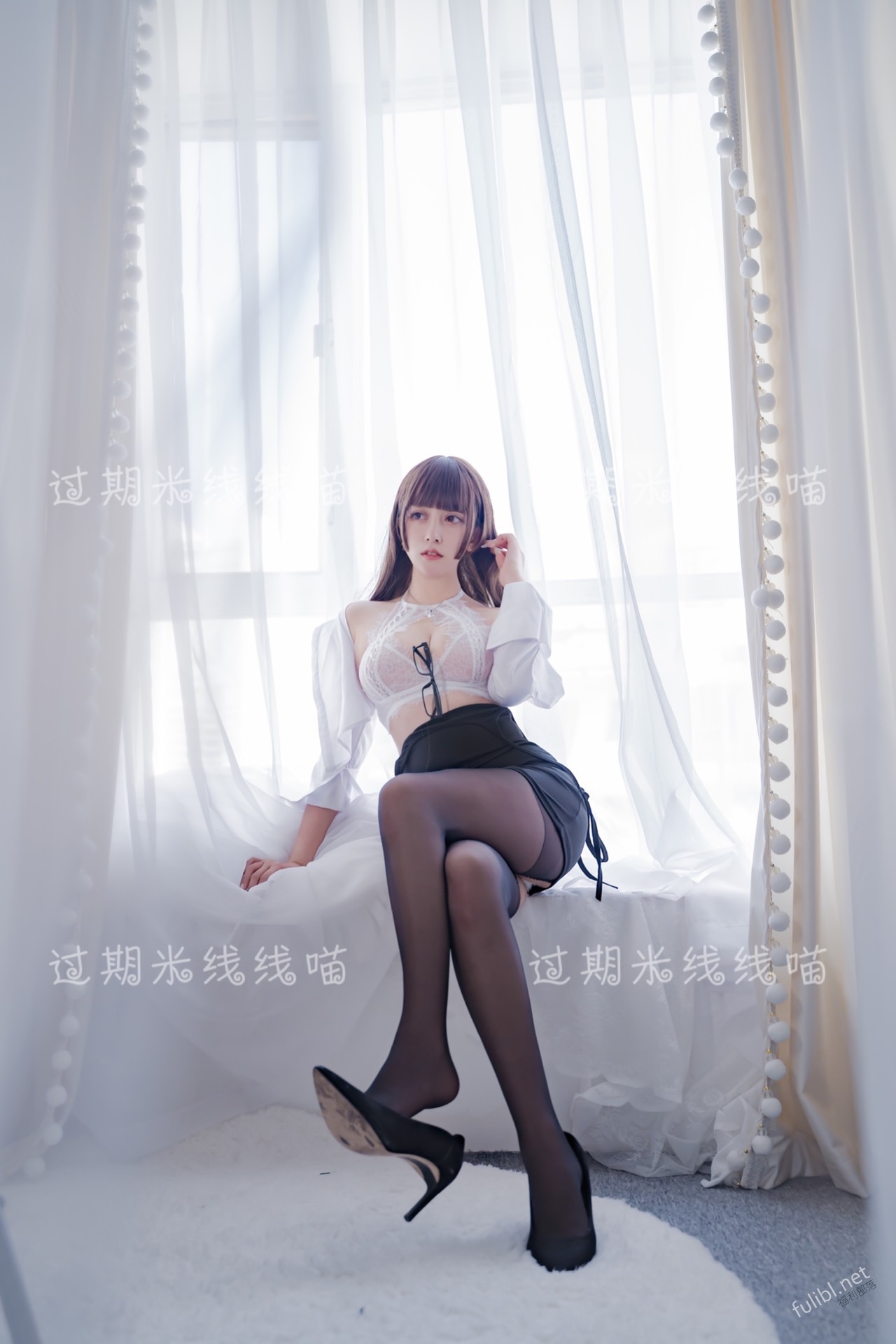 过期米线线喵 NO.130 情欲OL装_第2集