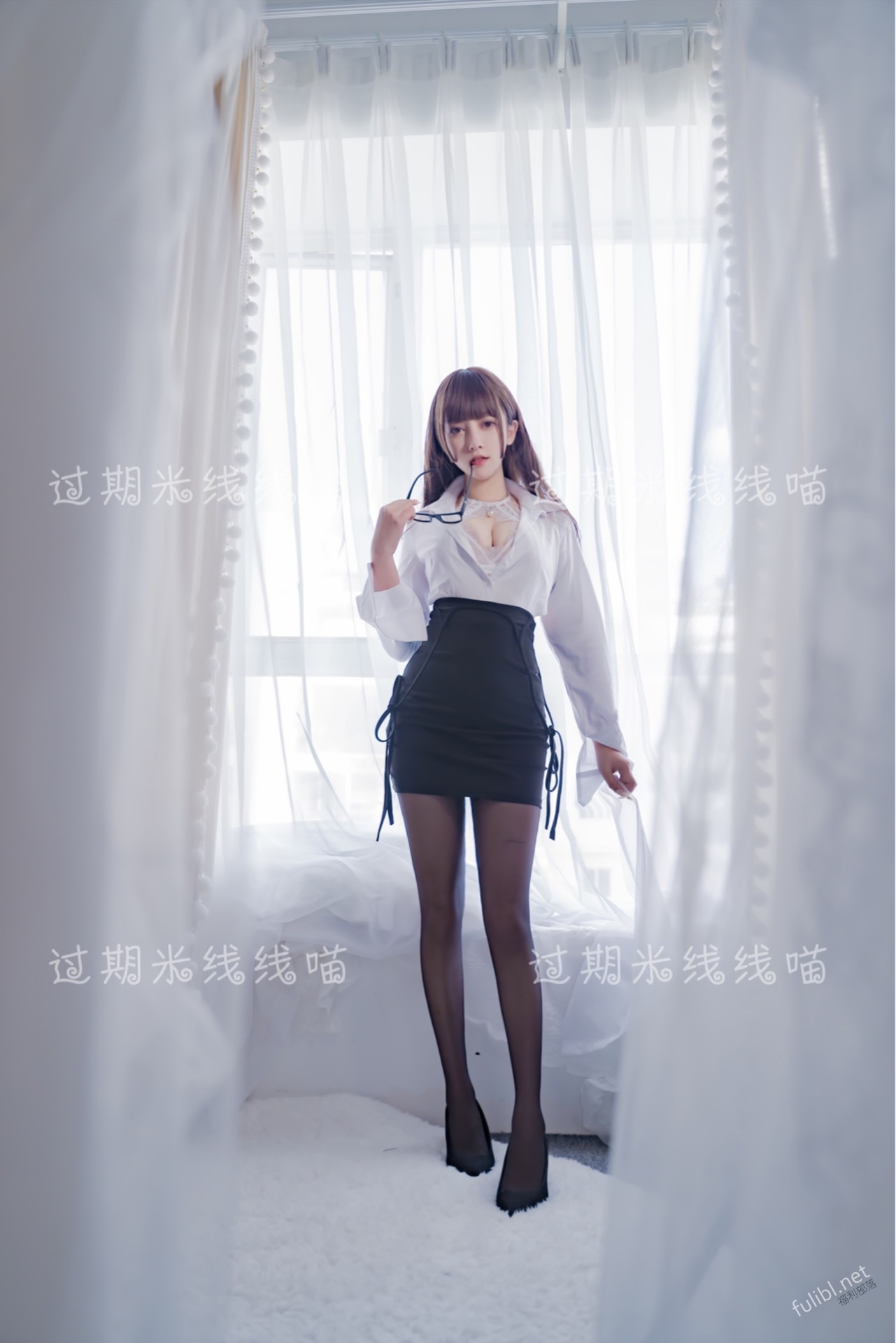 过期米线线喵 NO.130 情欲OL装_第2集