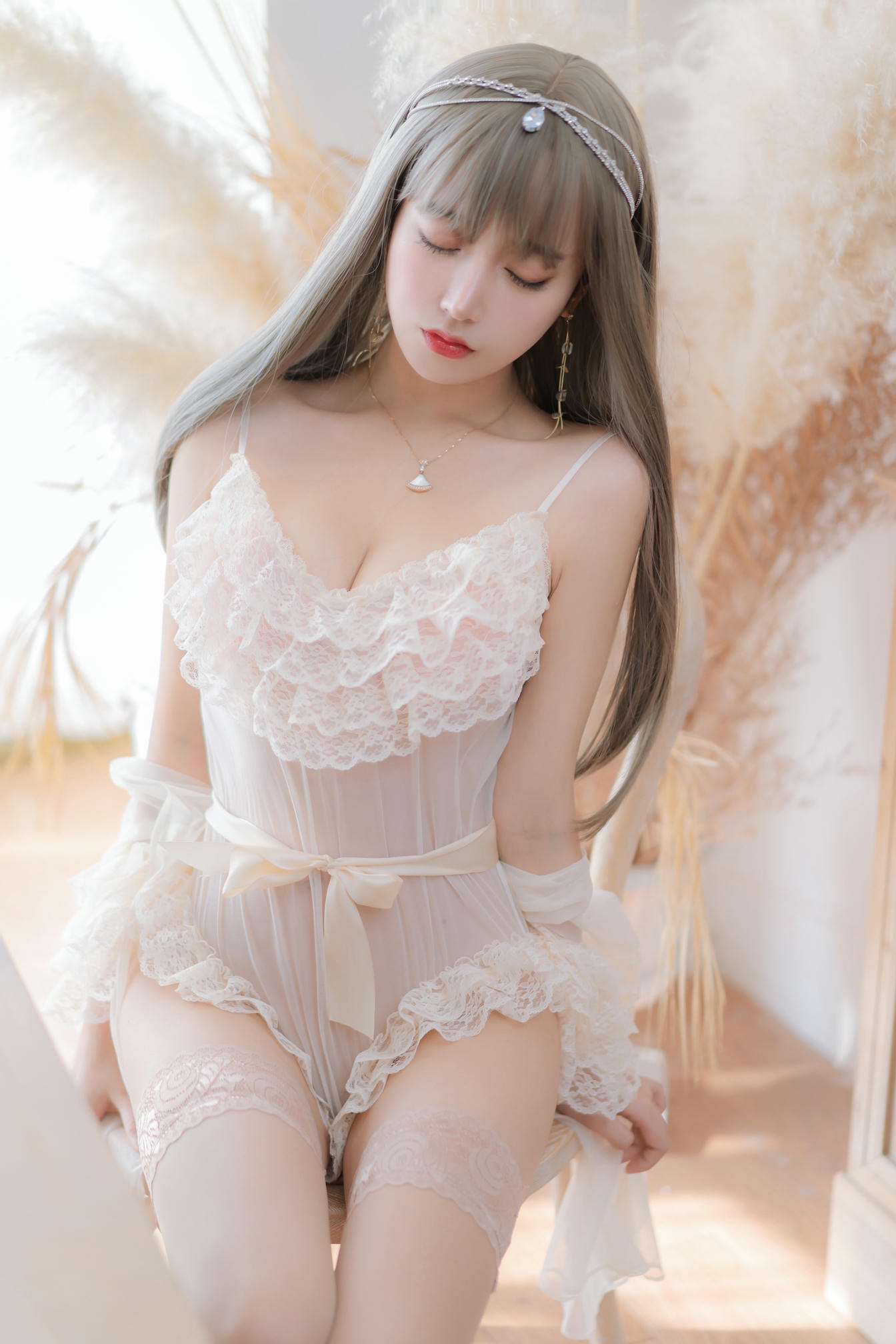 过期米线线喵 NO.140 凡尔赛公主[52P-79MB]_第2集
