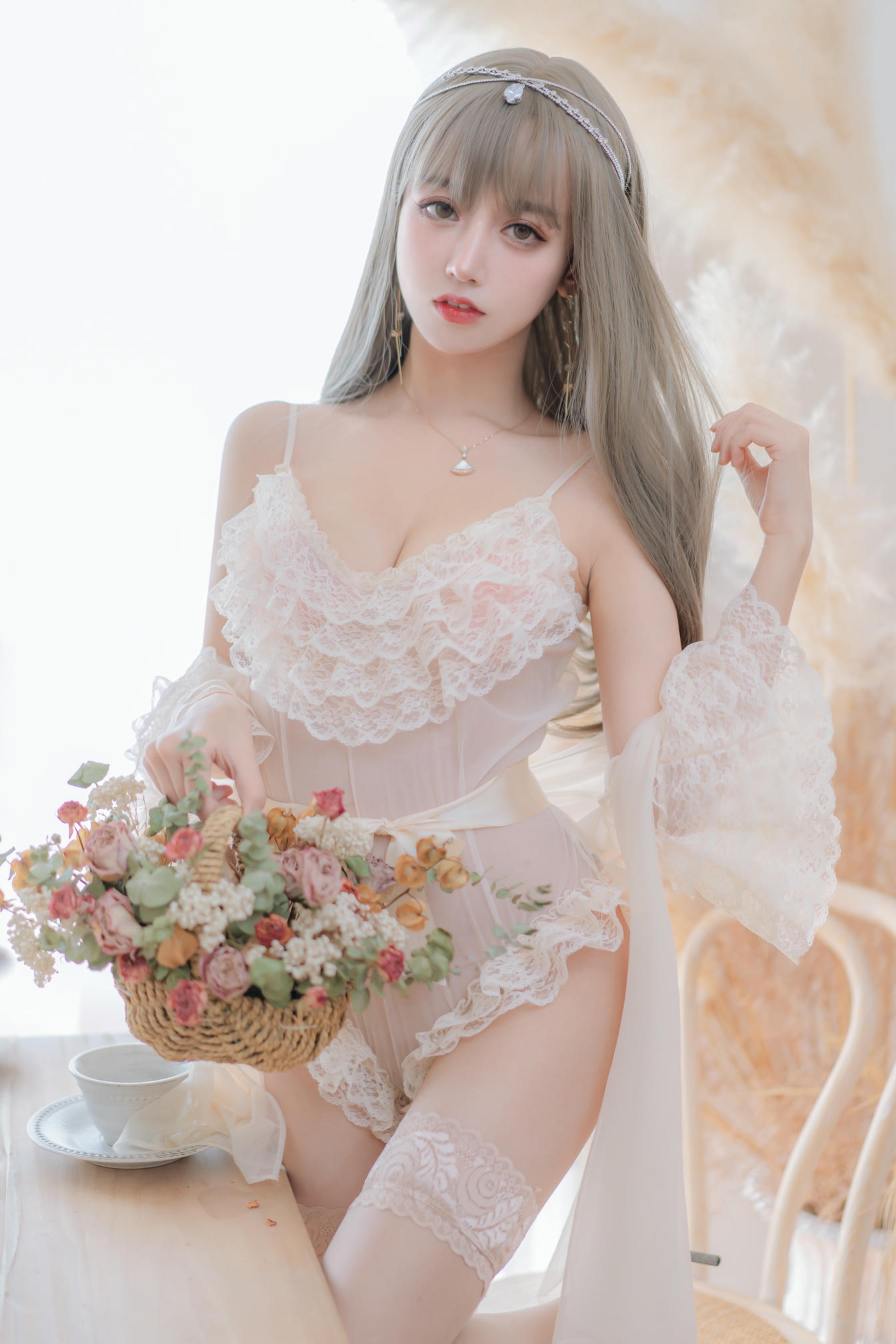 过期米线线喵 NO.140 凡尔赛公主[52P-79MB]_第2集