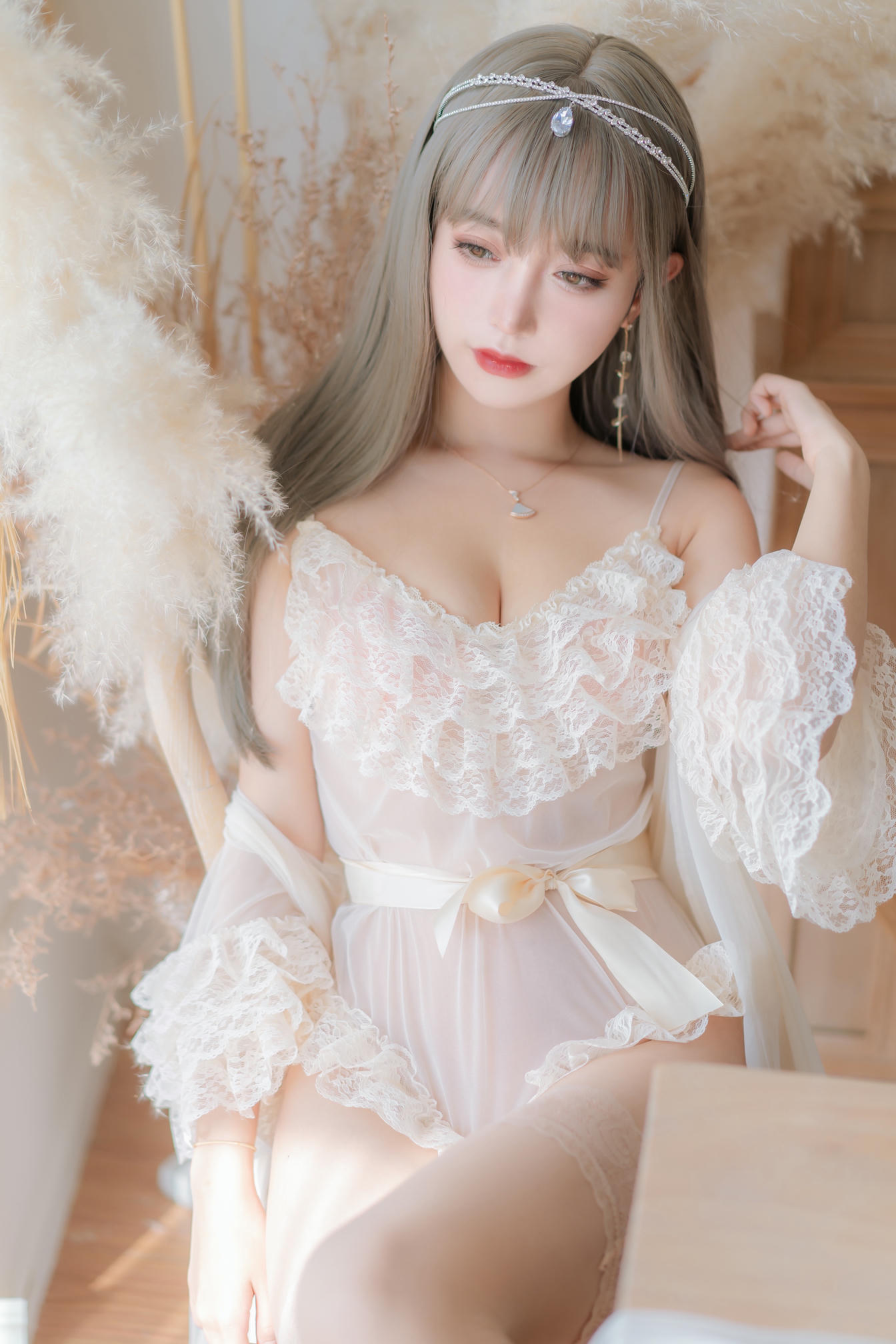 过期米线线喵 NO.140 凡尔赛公主[52P-79MB]_第2集