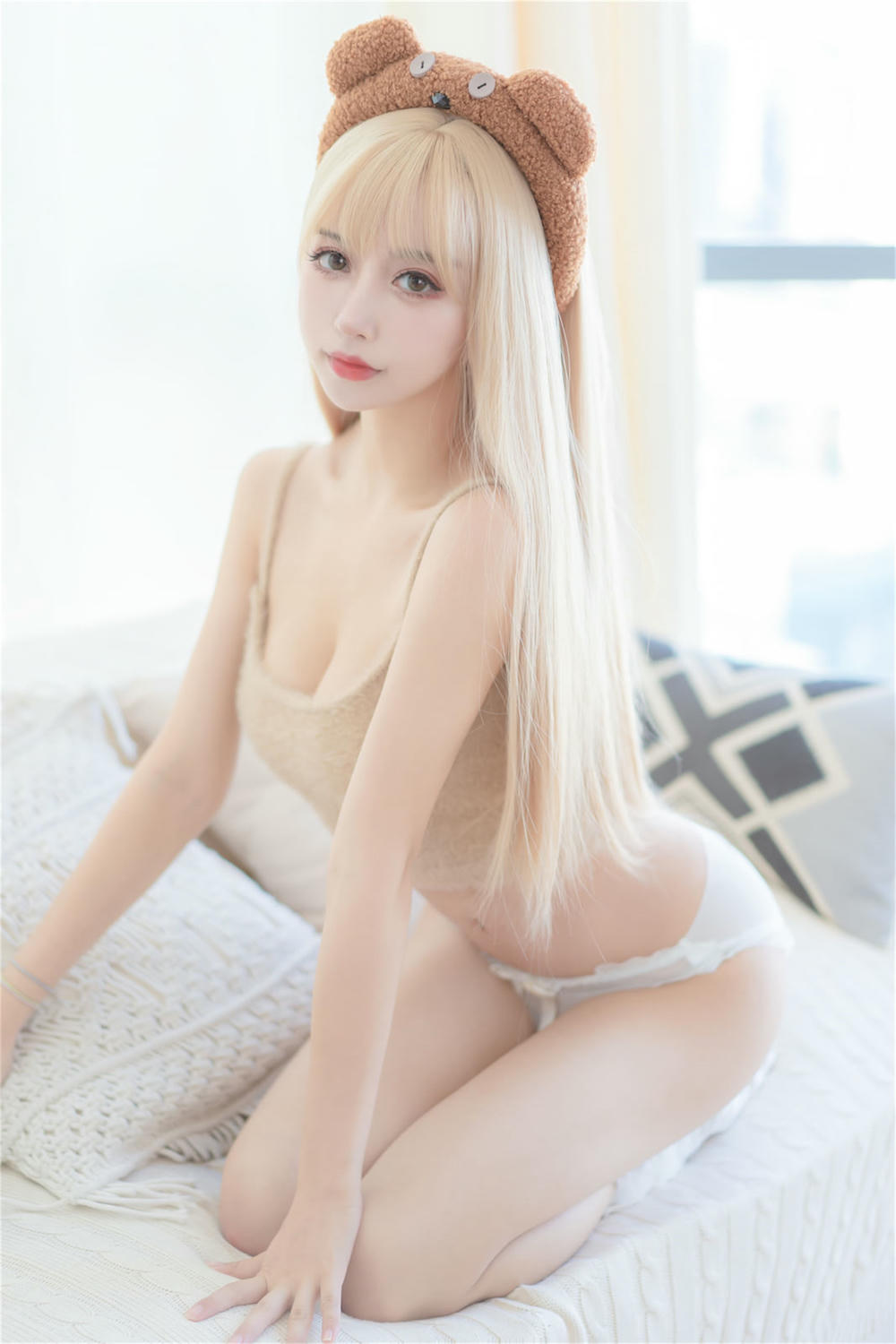 过期米线线喵 NO.148 小熊软糖 [66P 117MB]_第1集
