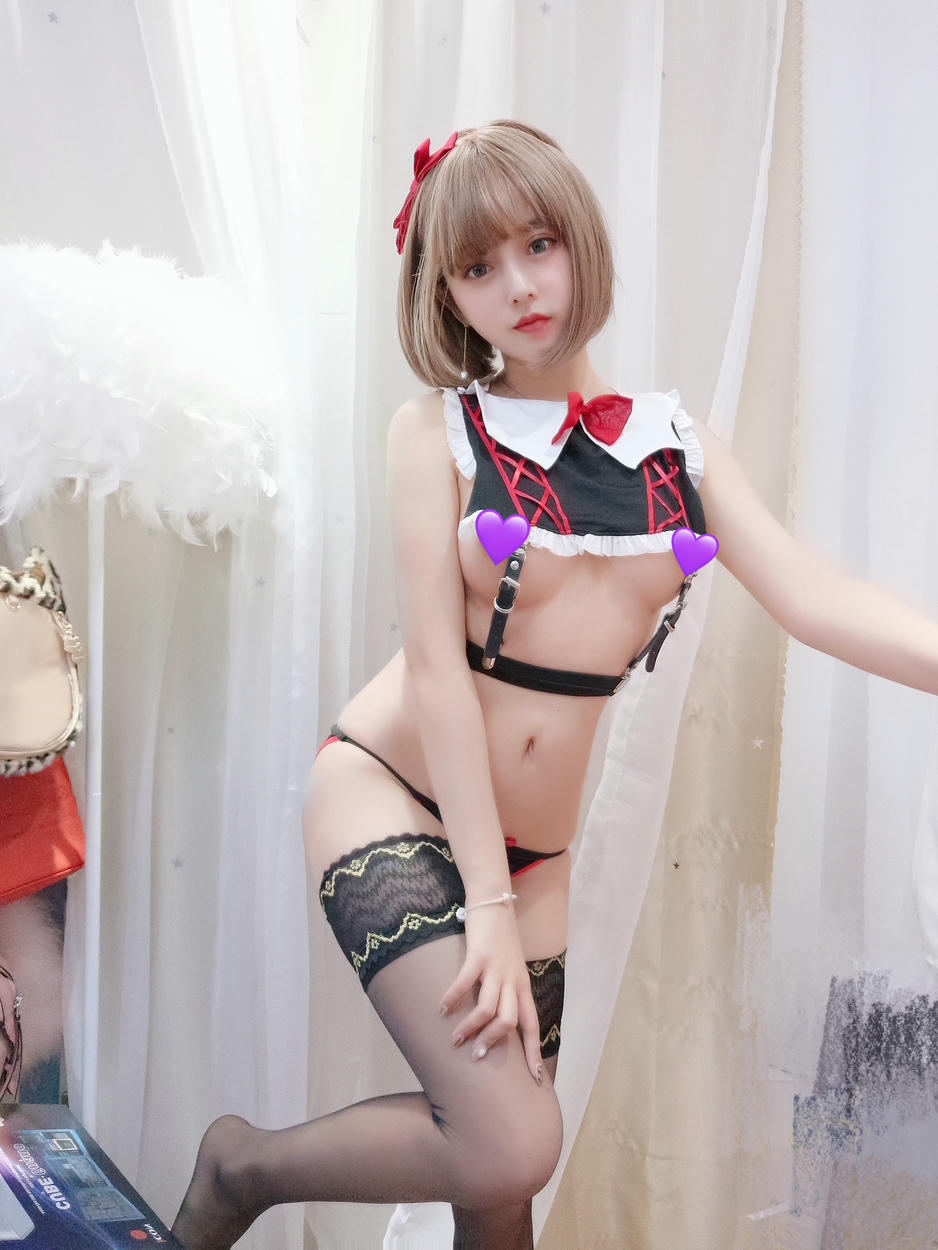 过期米线线喵 NO.024 马戏团 [22P-52MB]_第1集