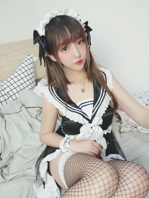 过期米线线喵 NO.028 女仆 网袜[16P-24MB]_第1集