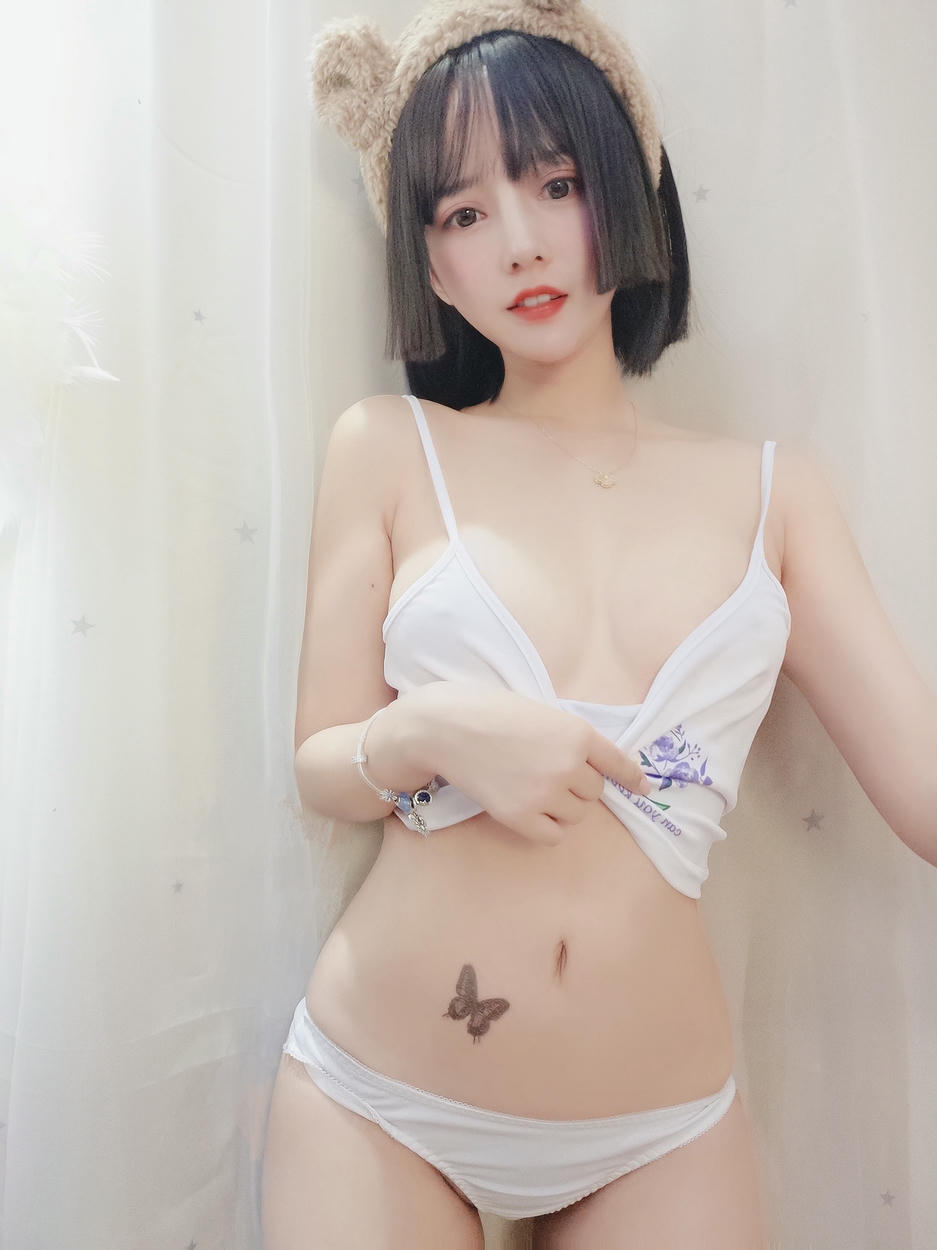 过期米线线喵 NO.043 白色吊带 [36P-69MB]_第1集