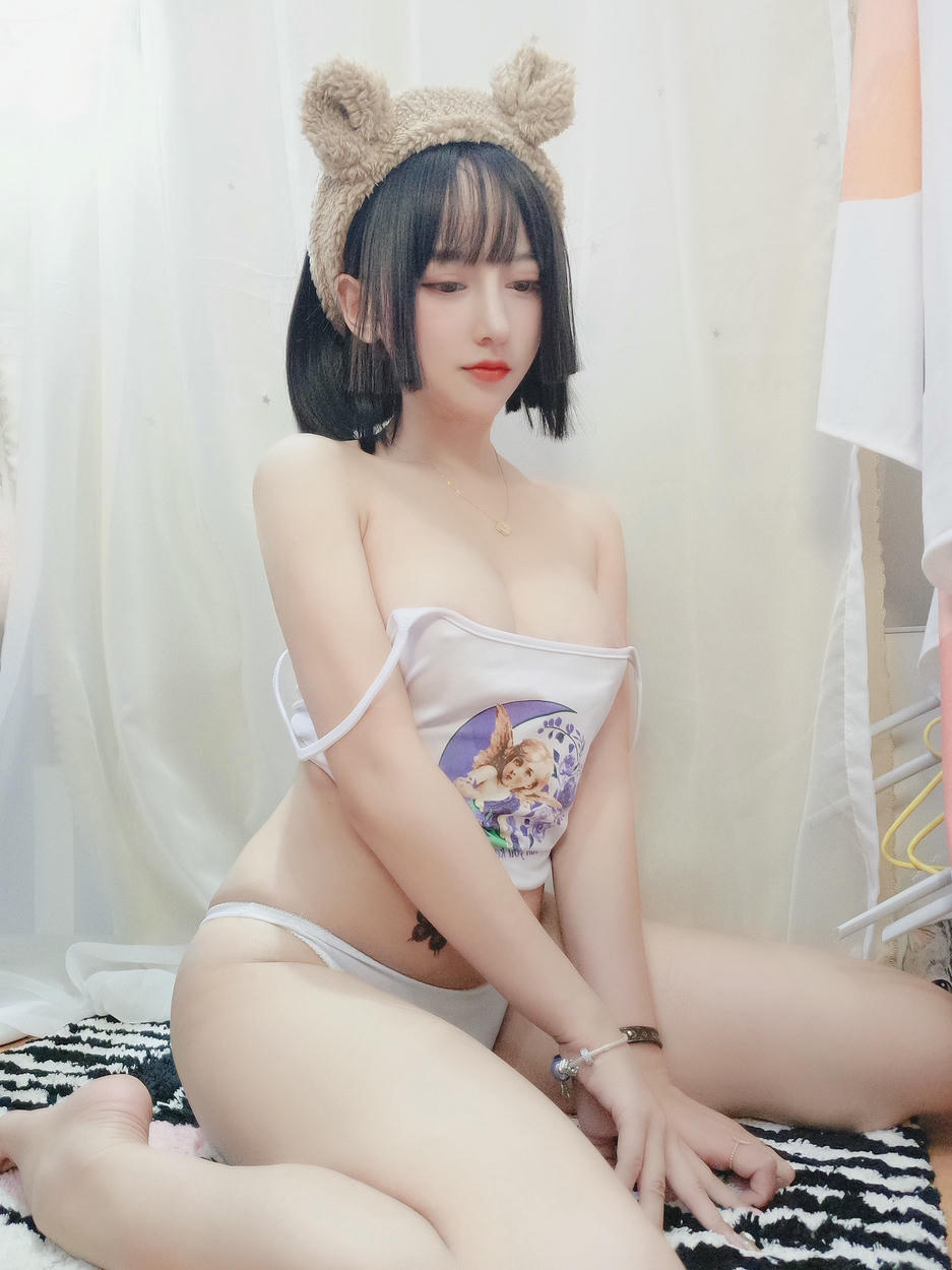 过期米线线喵 NO.043 白色吊带 [36P-69MB]_第1集