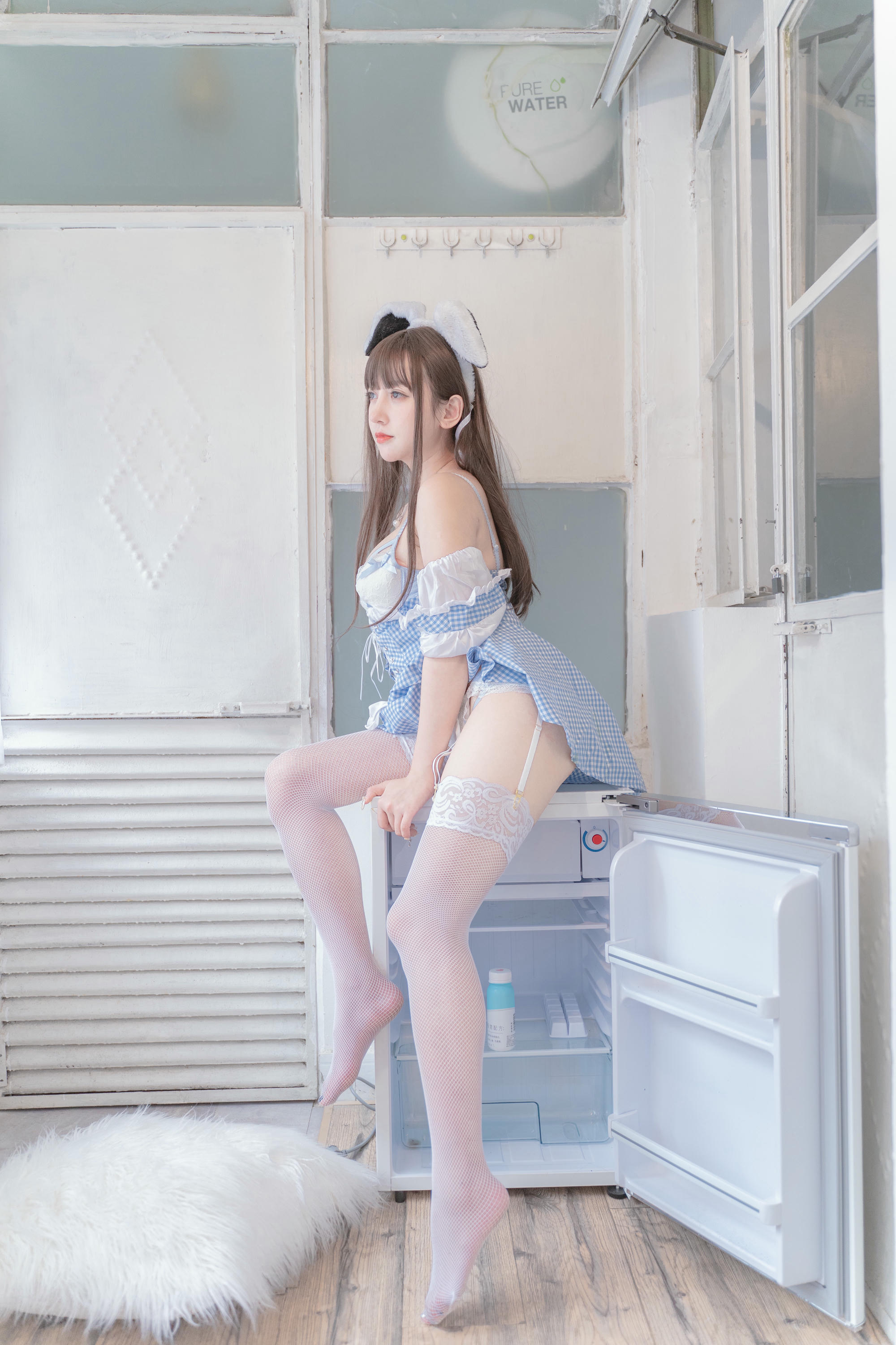 过期米线线喵 NO.046 蓝白 [55P-106MB]_第3集