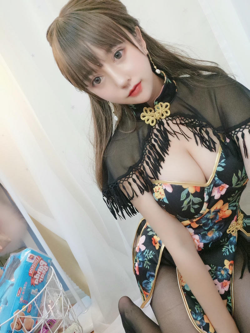 过期米线线喵 NO.048 披肩 [17P-32MB]_第1集