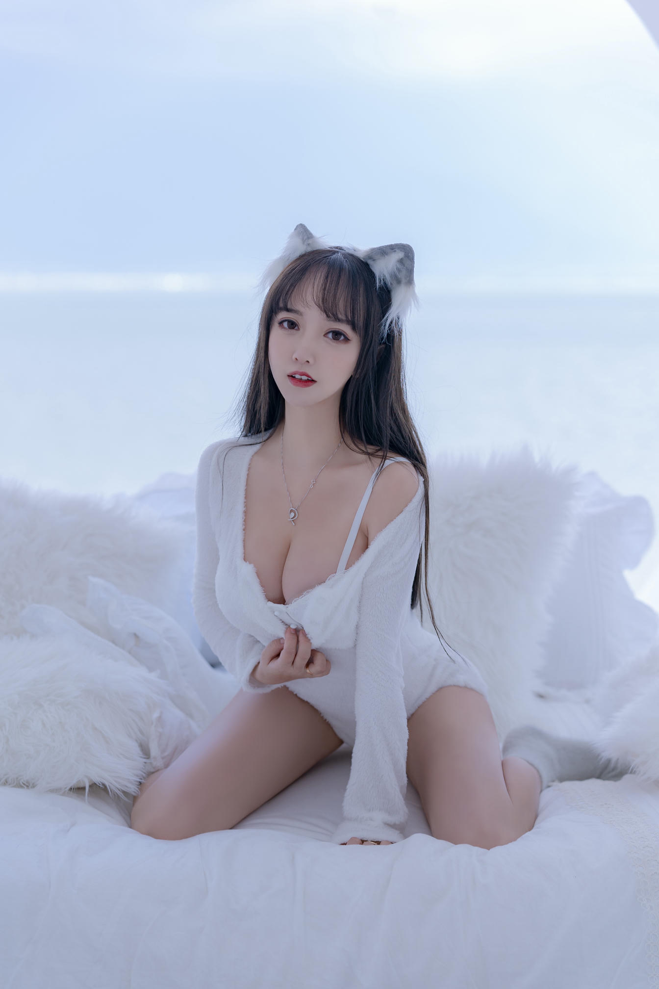 过期米线线喵 NO.073 小白狼 [56P-76MB]_第1集