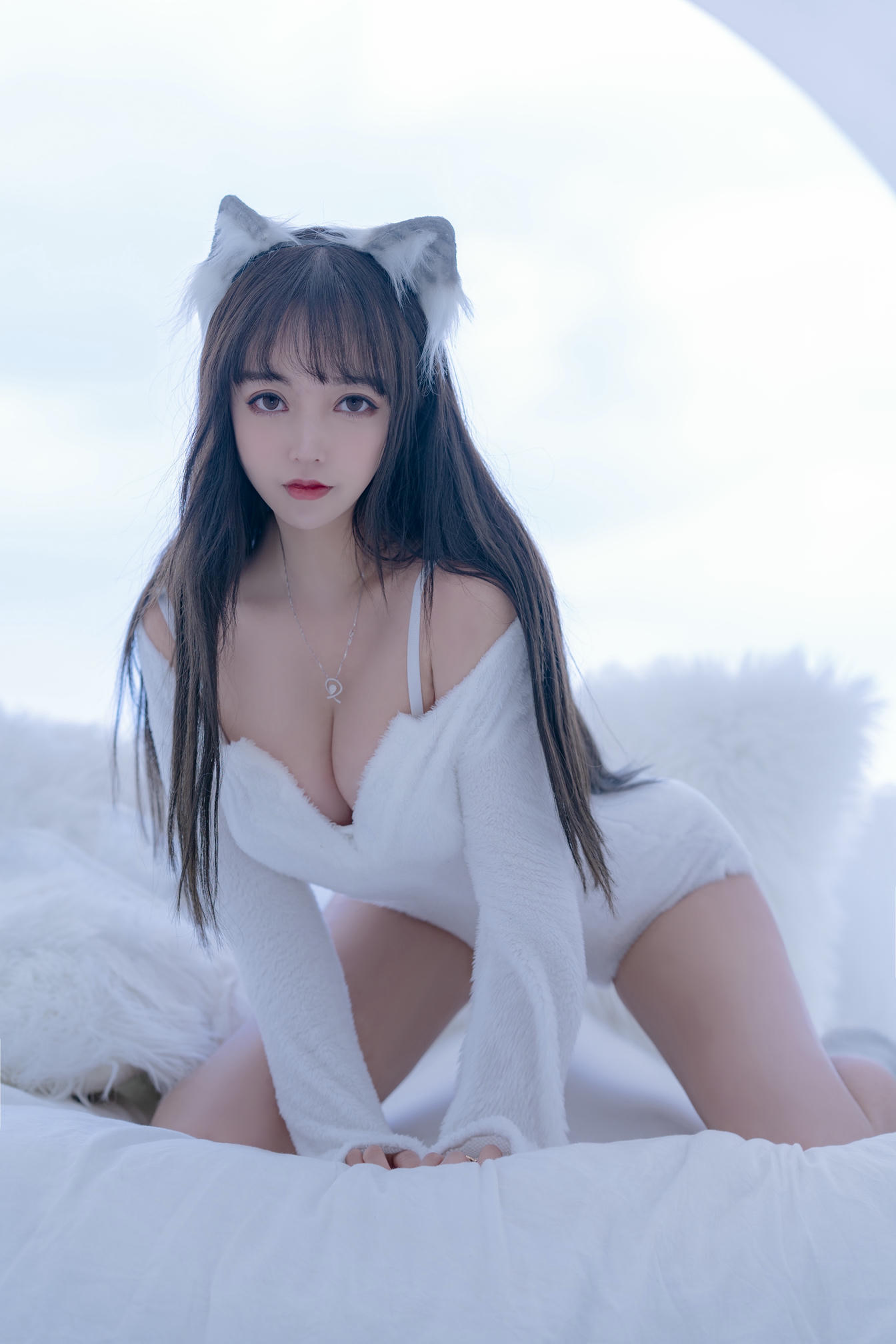 过期米线线喵 NO.073 小白狼 [56P-76MB]_第2集