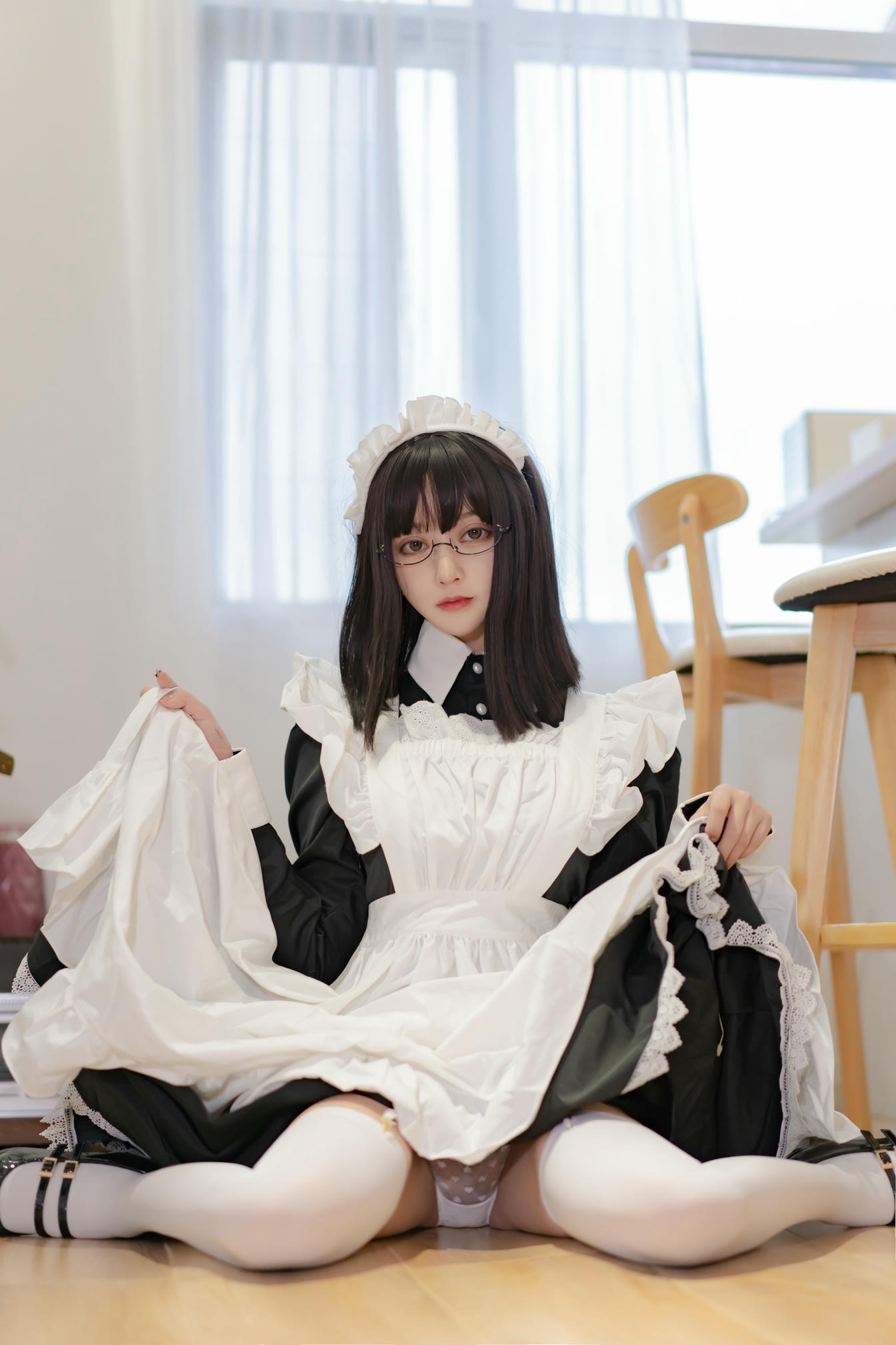 过期米线线喵 NO.099 女仆长 [28P-72MB]_第1集