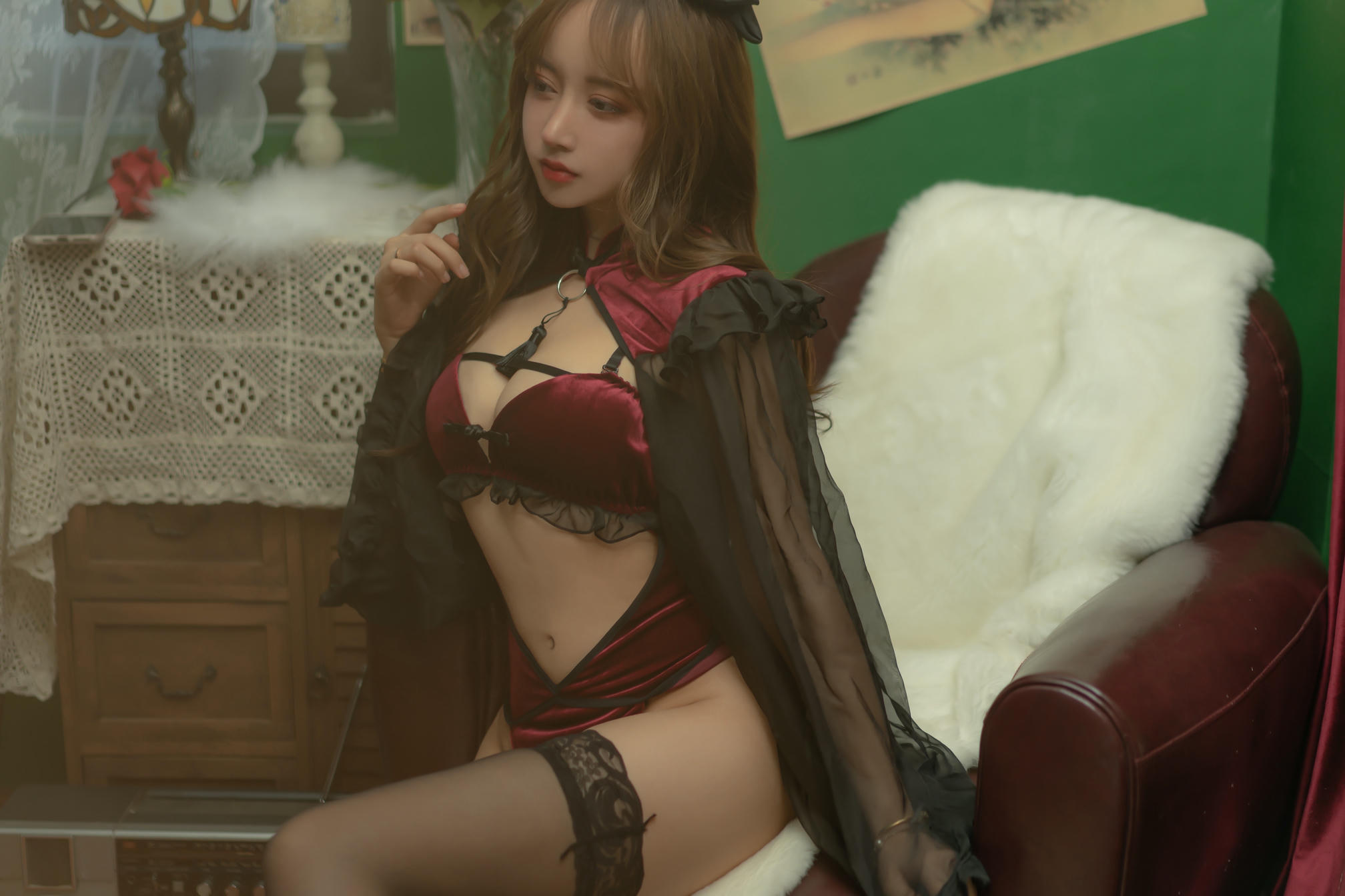 过期米线线喵 NO.100 红丝绒旗袍 [53P-86MB]_第1集