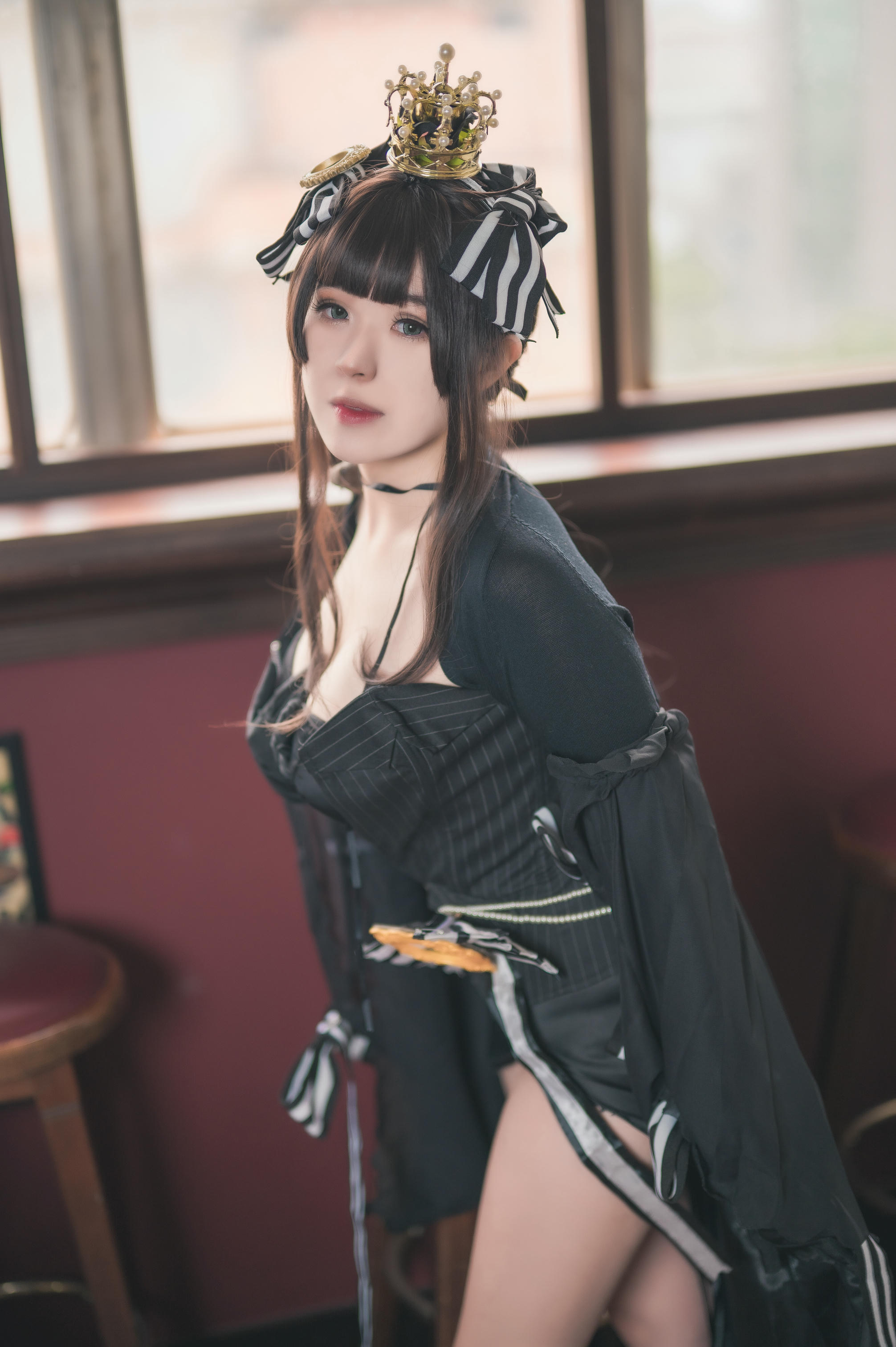奈奈紀(@Hatori Sama)奈奈纪-2022-05-16_Robin Bird queen cosplay (8p) (Patreon)_000_第1集