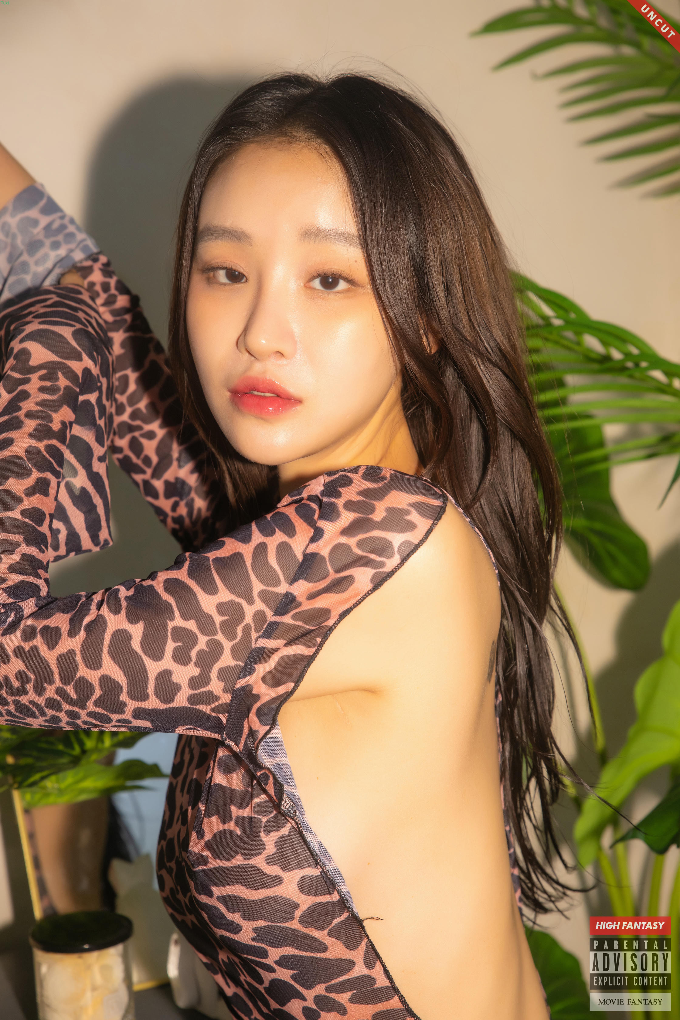 韩国机构-HIGH FANTASY NO.010 Leesnoww Vol.5 UNCUT Shower in Jungle [43P／499MB]_第1集