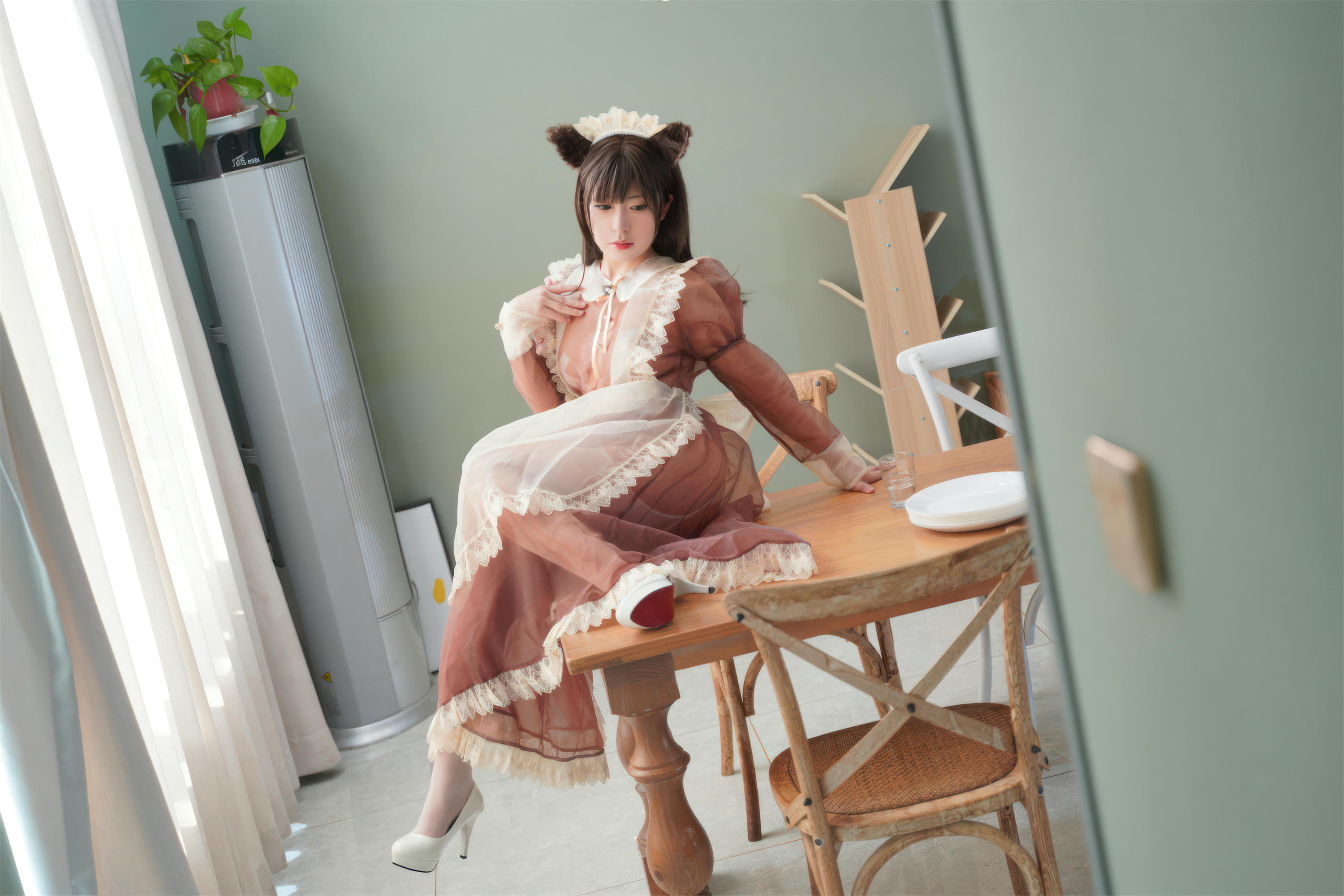 虎森森 NO.042 棕色透明女仆[35P-229.2M]_第1集