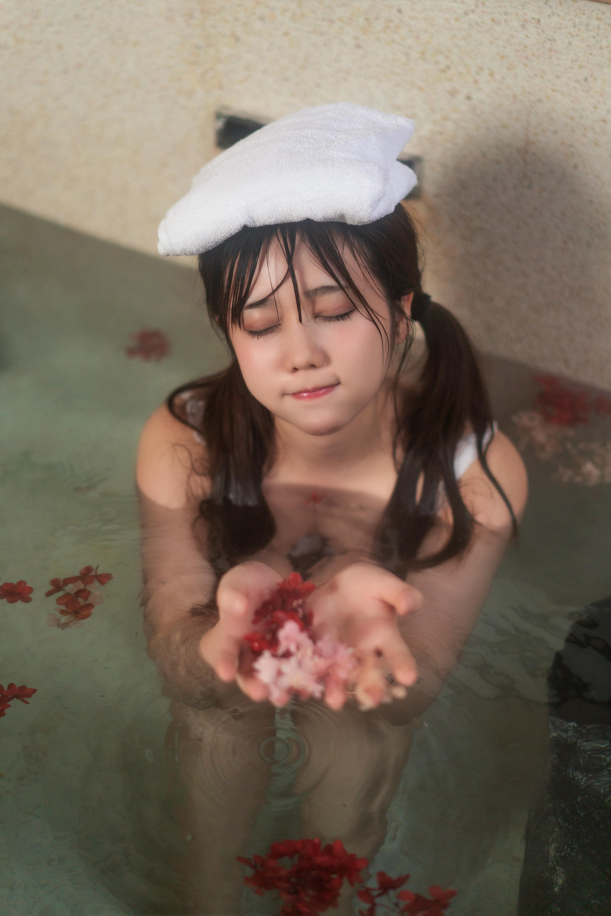 镜酱 NO.011 私奔之温泉 [28P 455MB]_第1集