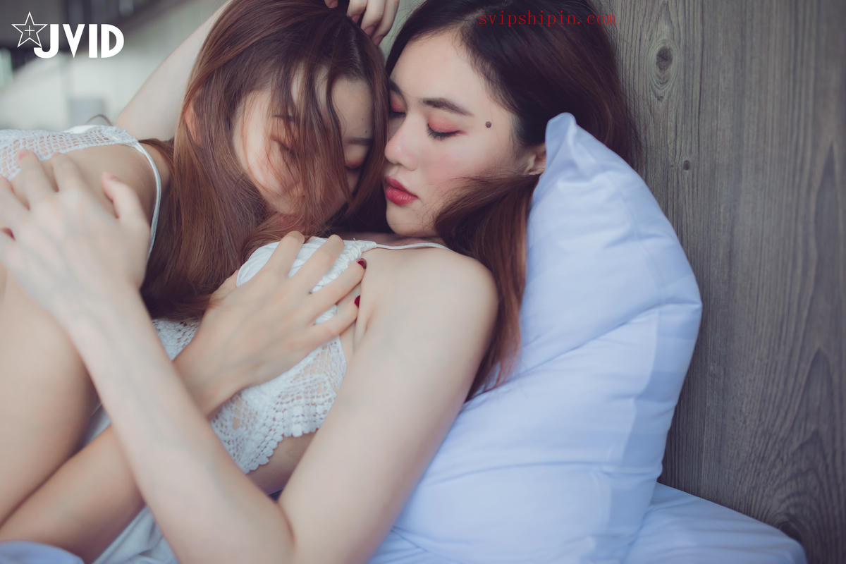 JVID - 美巨乳女神羅穎與18歲美少女情慾初體驗 [120P 170M]_第4集