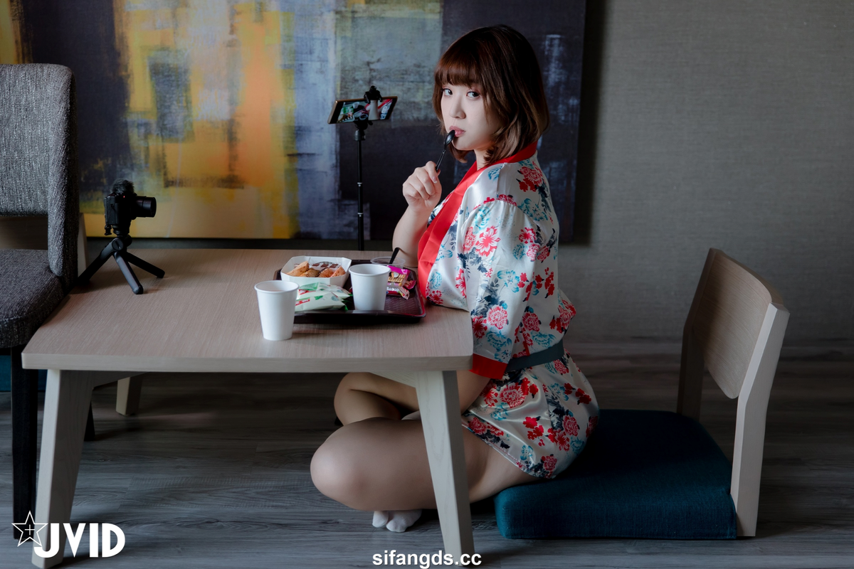 JVID NO.1004 Ruru茹茹 瘋狂粉絲 [93P1V 0.98GB]_第1集