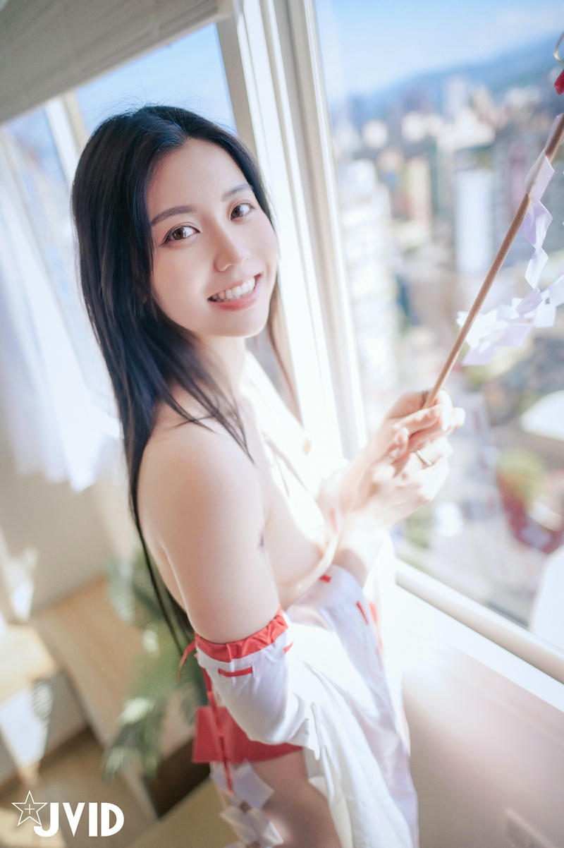JVID NO.1021 Caroline卡洛琳 除魔日記 [81P1V 255MB]_第3集