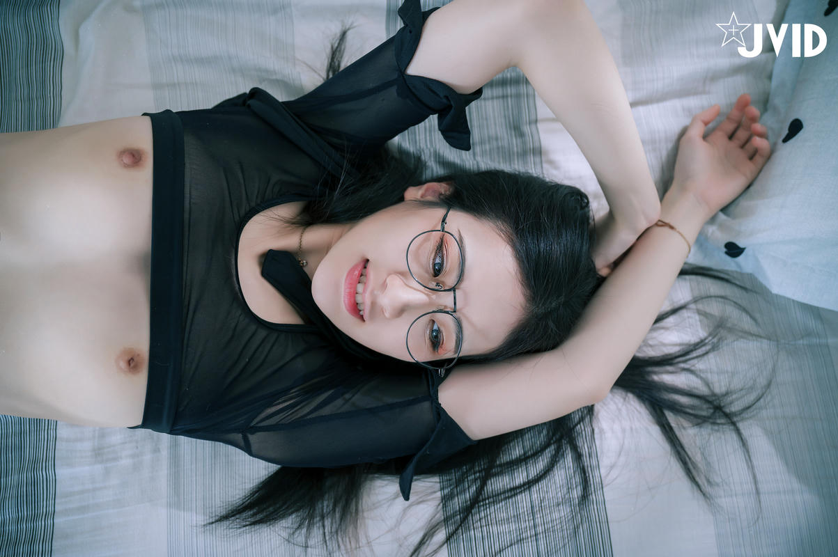 JVID - 8.99+4.99 阿黎性感暗黑空姐，極透明空姐服令人血脈噴張 186P1V_第7集