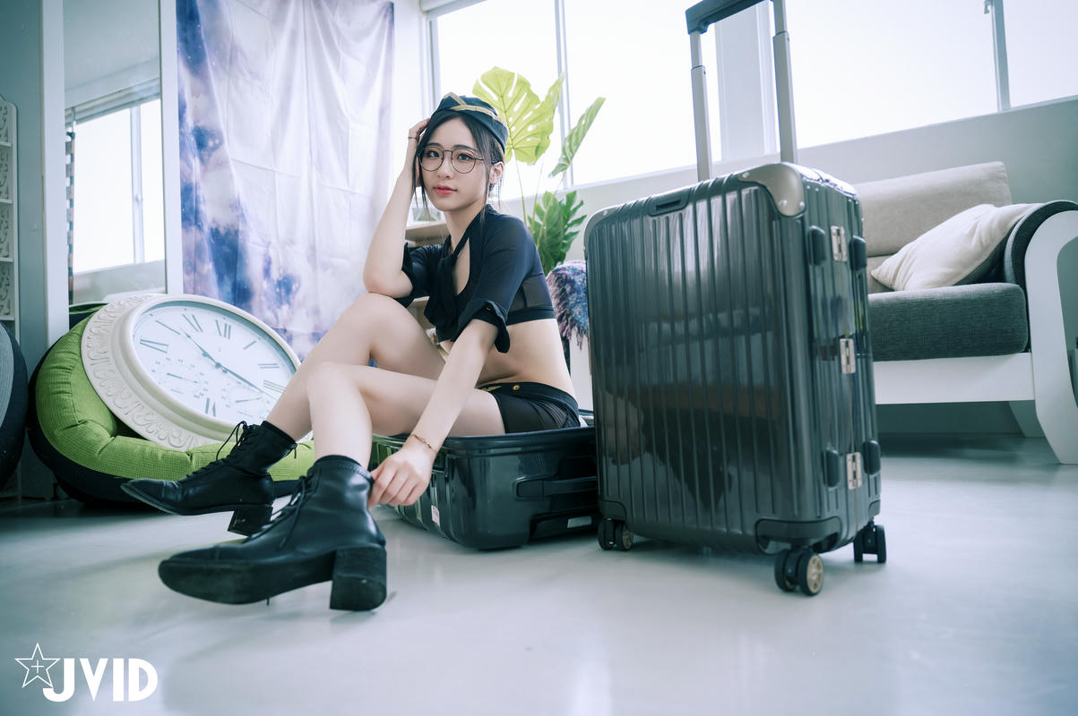 JVID - 8.99+4.99 阿黎性感暗黑空姐，極透明空姐服令人血脈噴張 186P1V_第1集