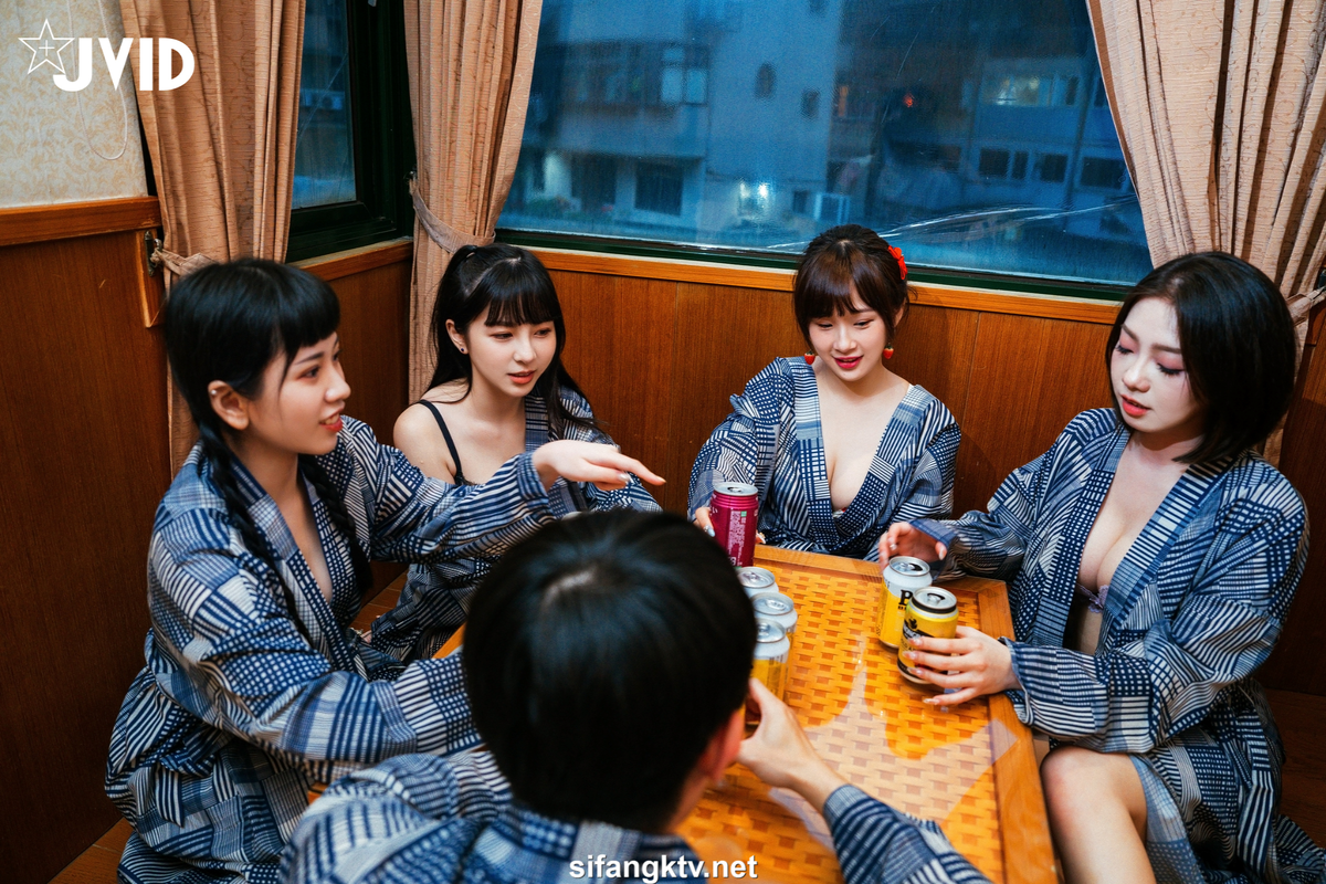 JVID NO.1047 婕咪 Juice & 雅捷 & 月台尼Tiny & 茶理 快樂之夜 [222P1V 1.63GB]_第6集