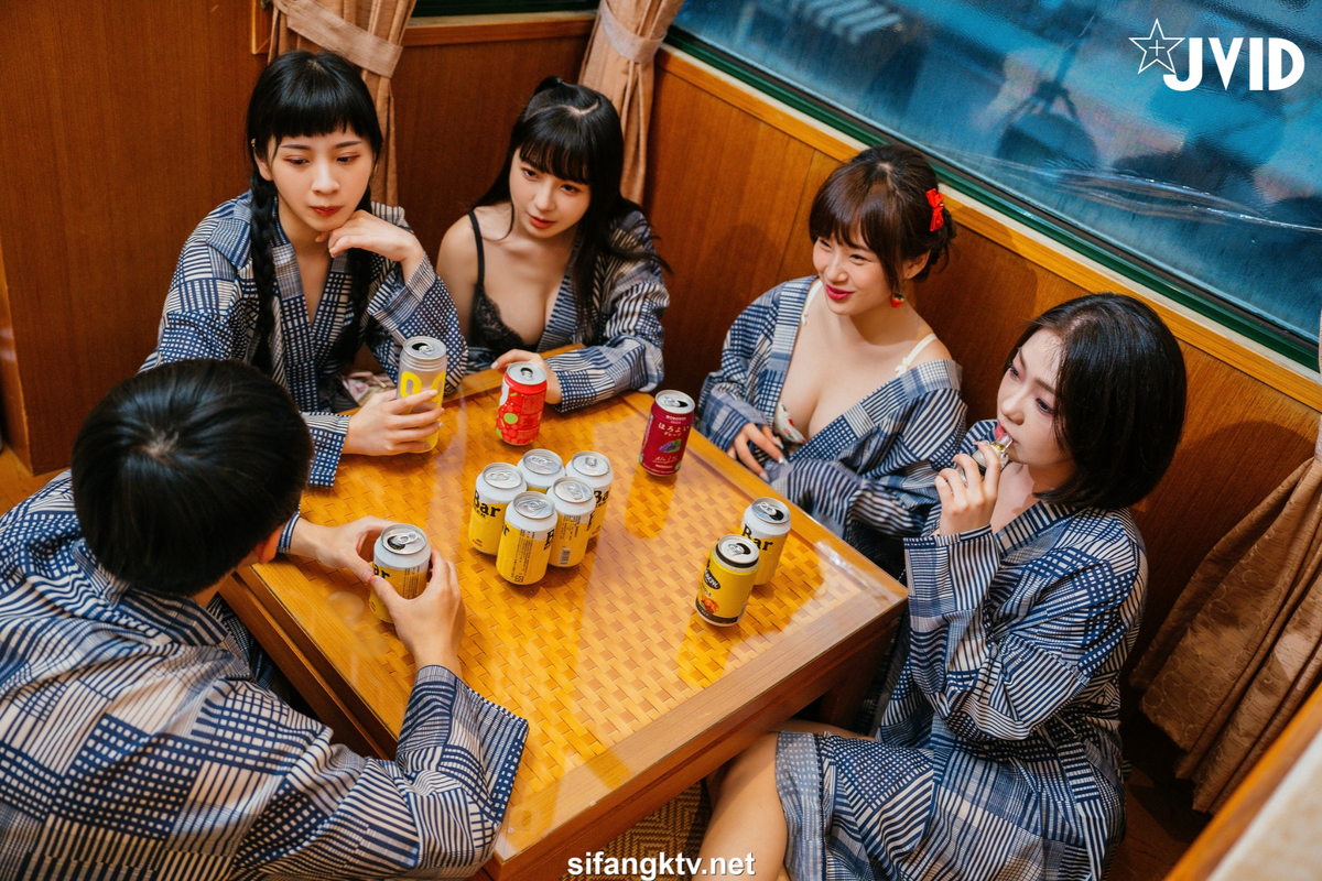 JVID NO.1047 婕咪 Juice & 雅捷 & 月台尼Tiny & 茶理 快樂之夜 [222P1V 1.63GB]_第7集