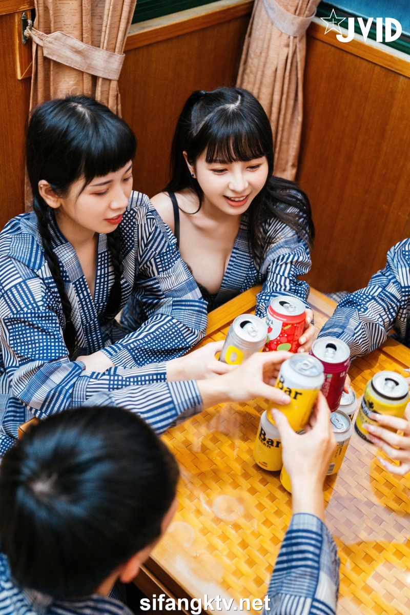 JVID NO.1047 婕咪 Juice & 雅捷 & 月台尼Tiny & 茶理 快樂之夜 [222P1V 1.63GB]_第5集
