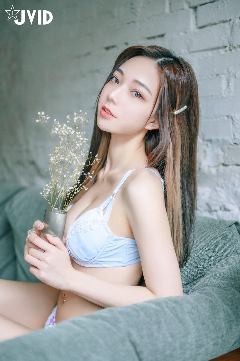 JVID NO.1054 啾啾 清純小女孩 [121P 82MB]_第1集