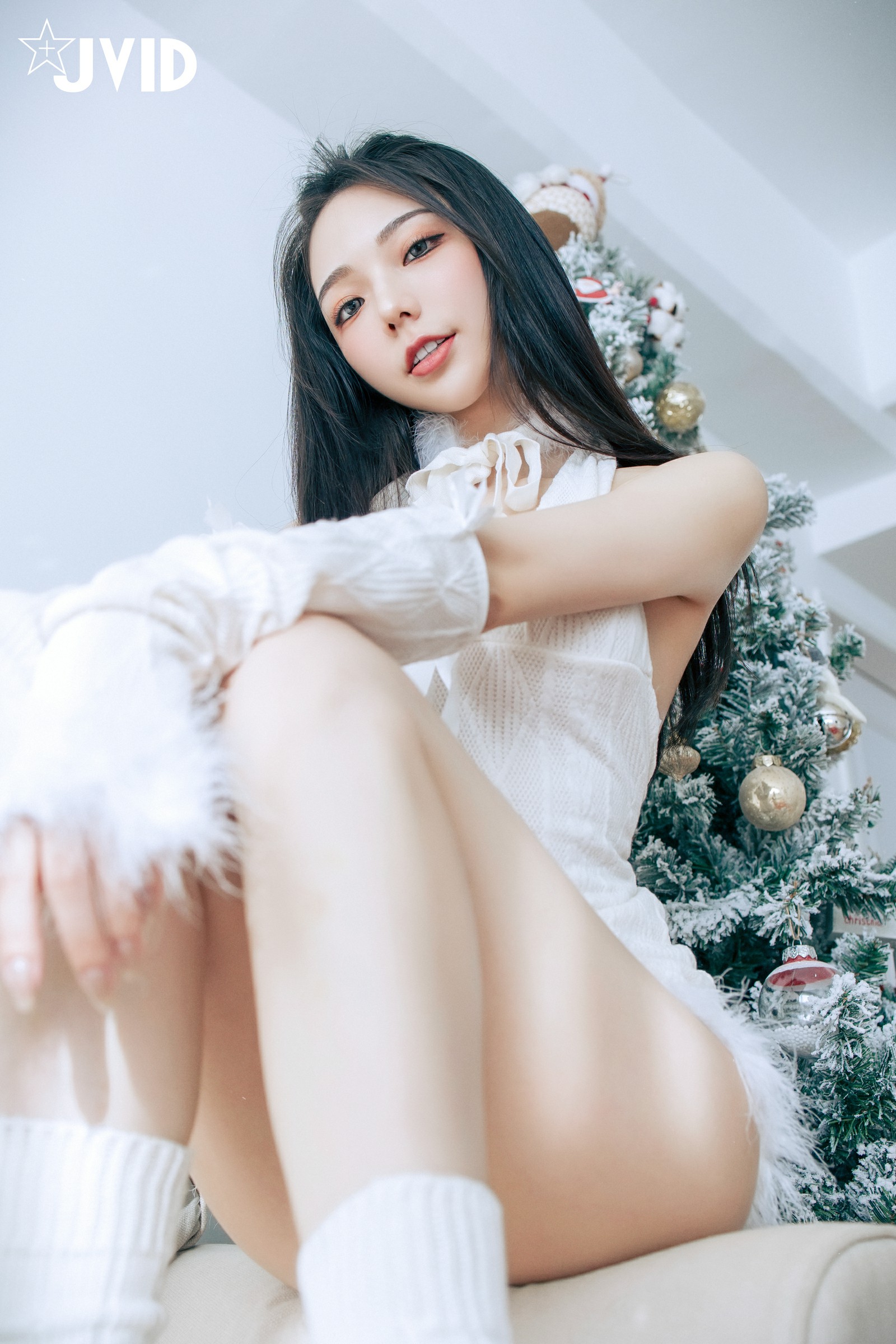 JVID NO.1059 啾啾 純白性感 [194P2V 417MB]_第5集