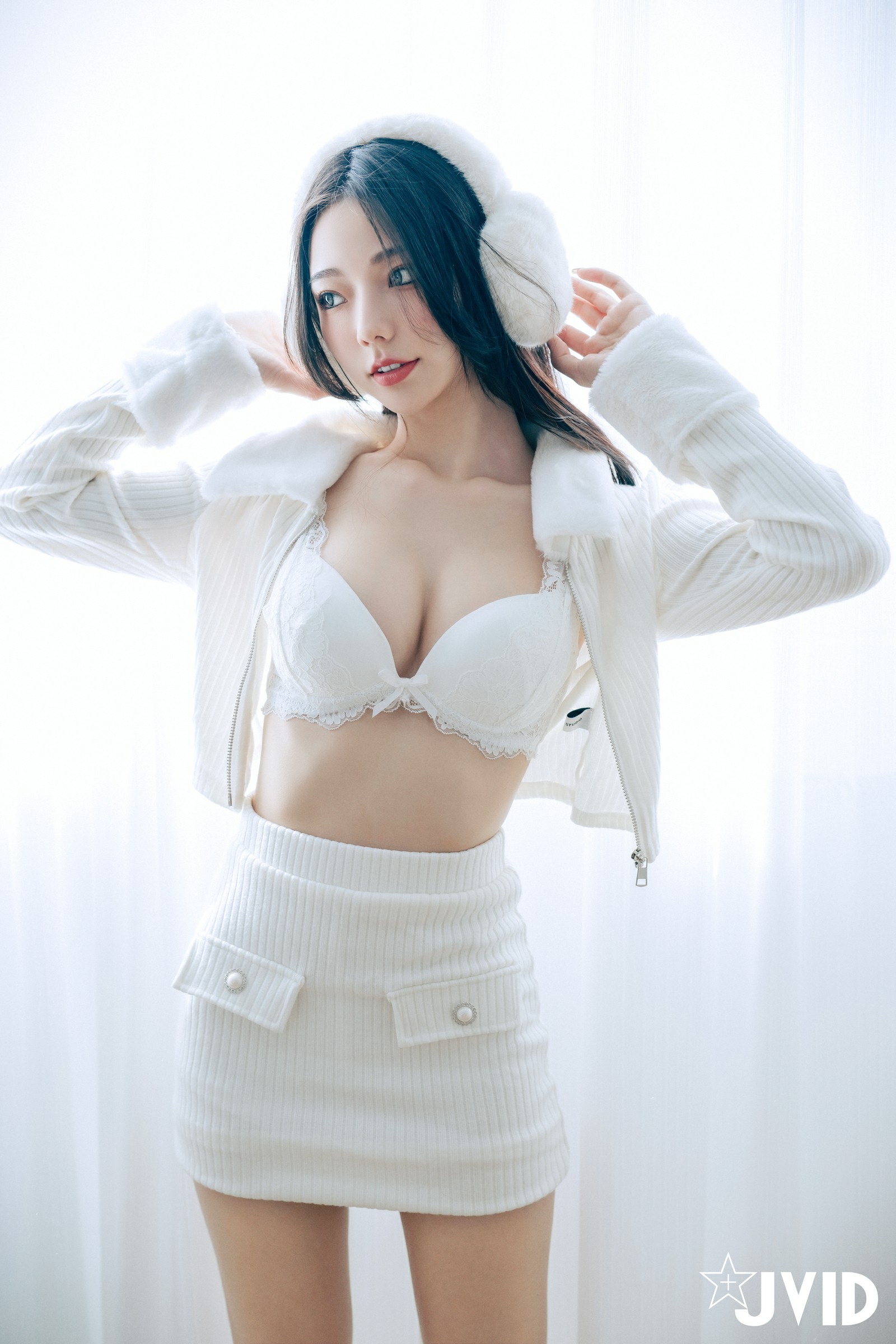 JVID NO.1059 啾啾 純白性感 [194P2V 417MB]_第2集