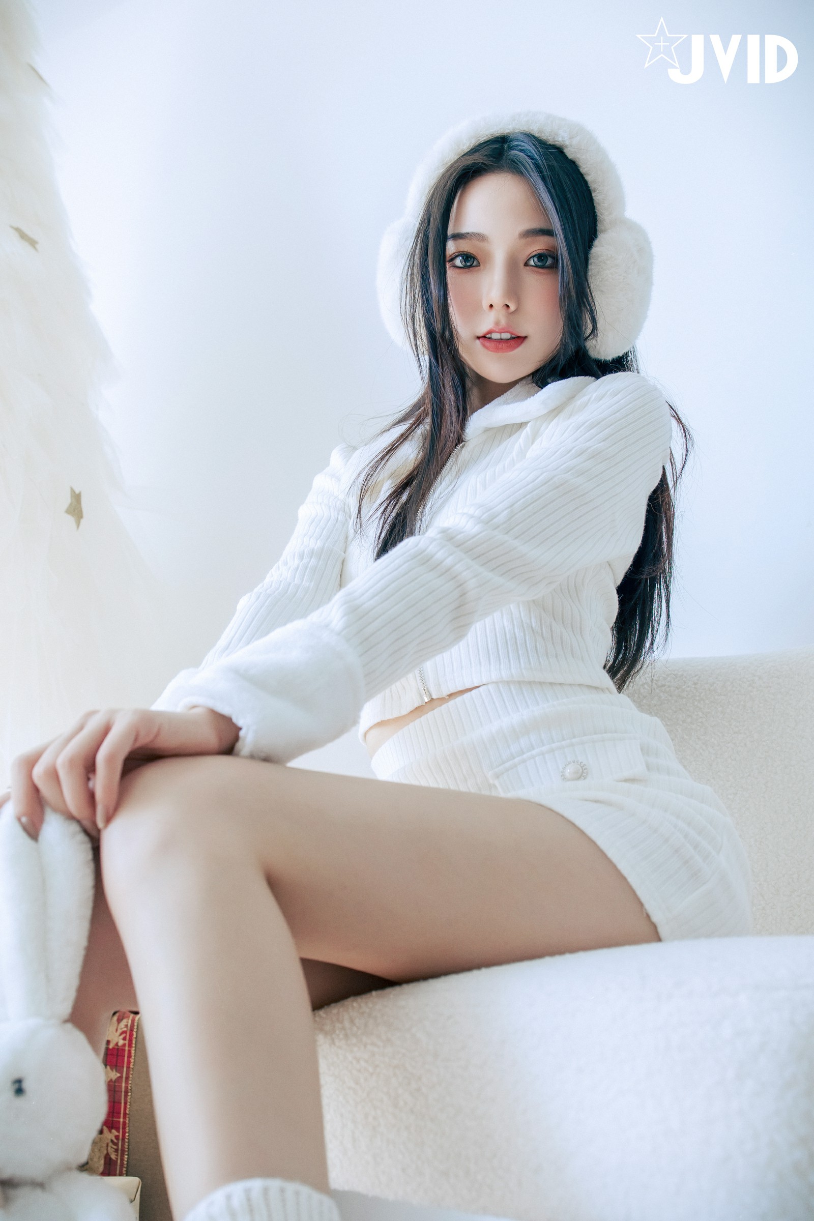 JVID NO.1059 啾啾 純白性感 [194P2V 417MB]_第2集
