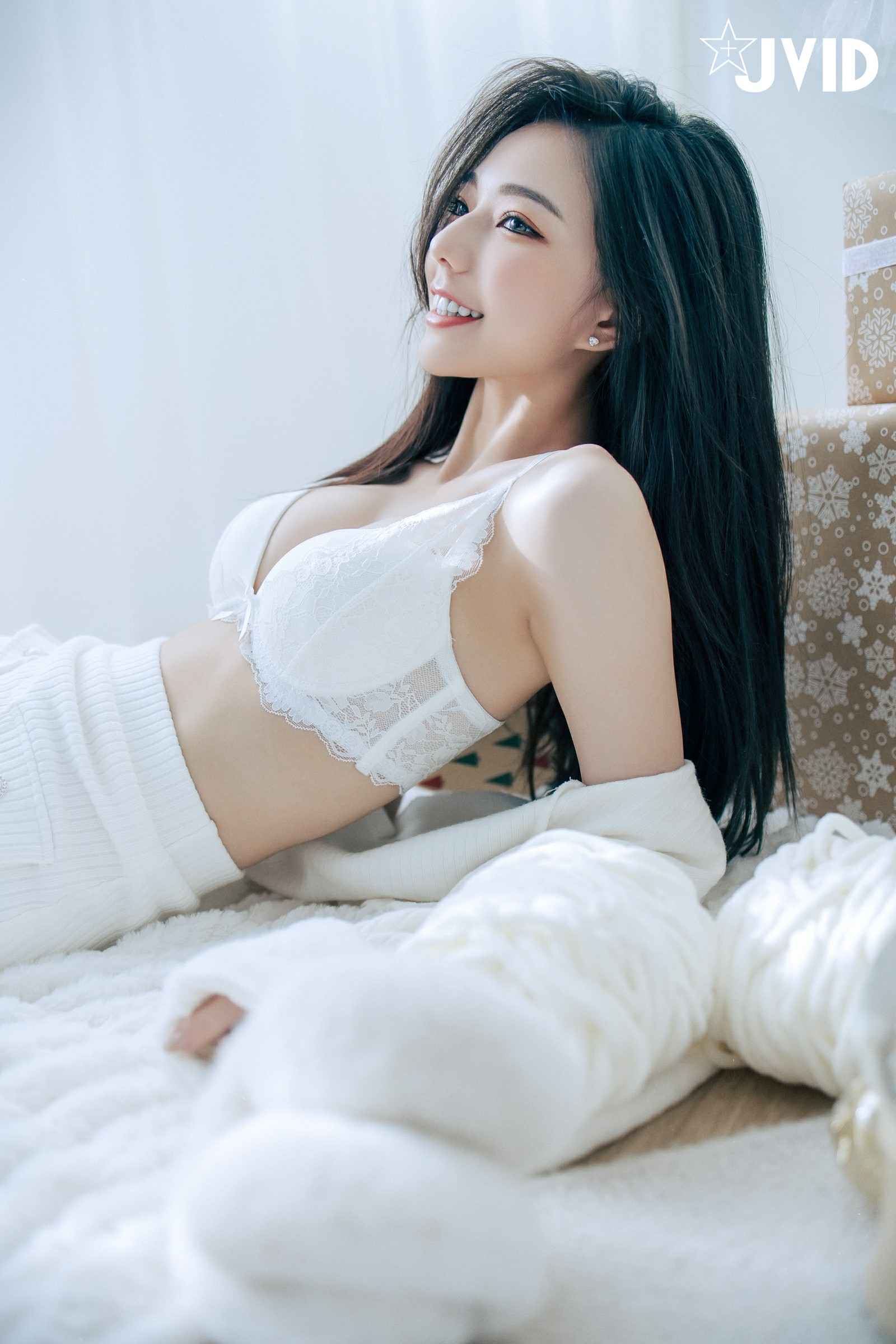 JVID NO.1059 啾啾 純白性感 [194P2V 417MB]_第3集