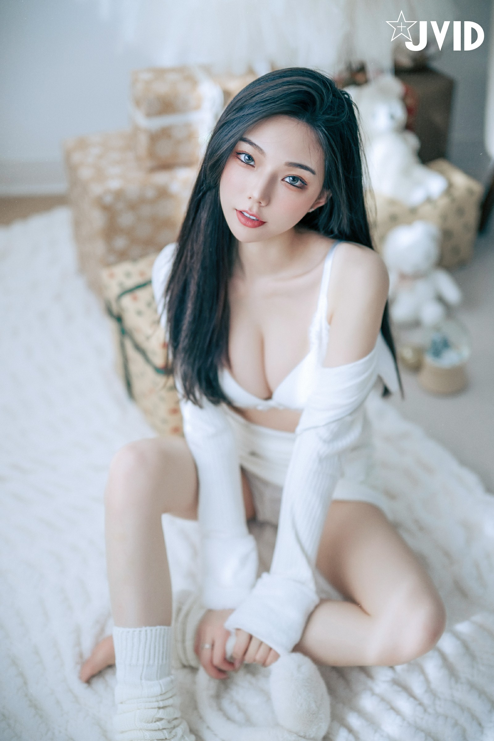 JVID NO.1059 啾啾 純白性感 [194P2V 417MB]_第3集