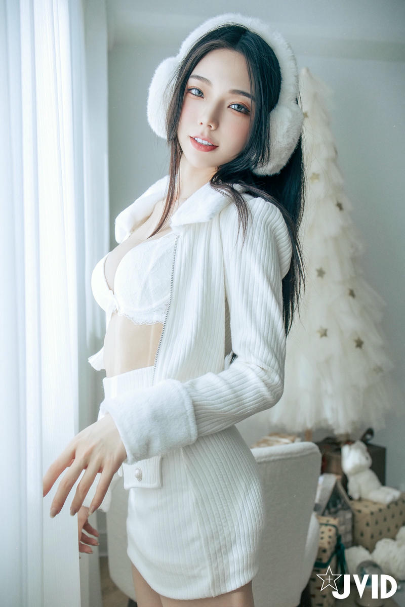 JVID NO.1059 啾啾 純白性感 [194P2V 417MB]_第4集