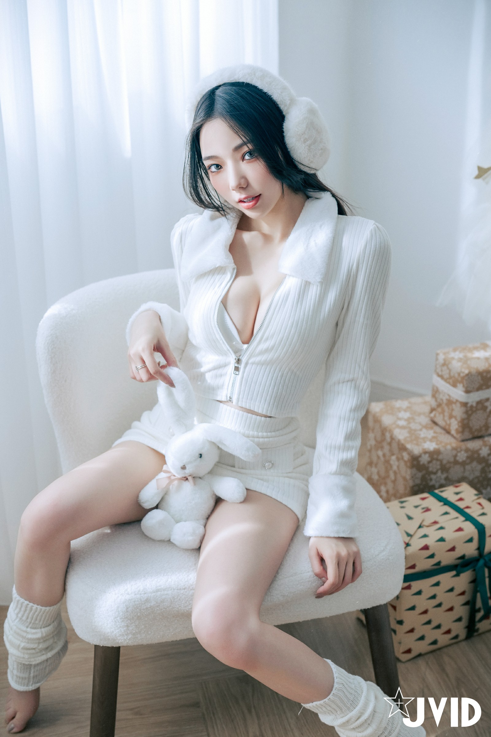JVID NO.1059 啾啾 純白性感 [194P2V 417MB]_第4集